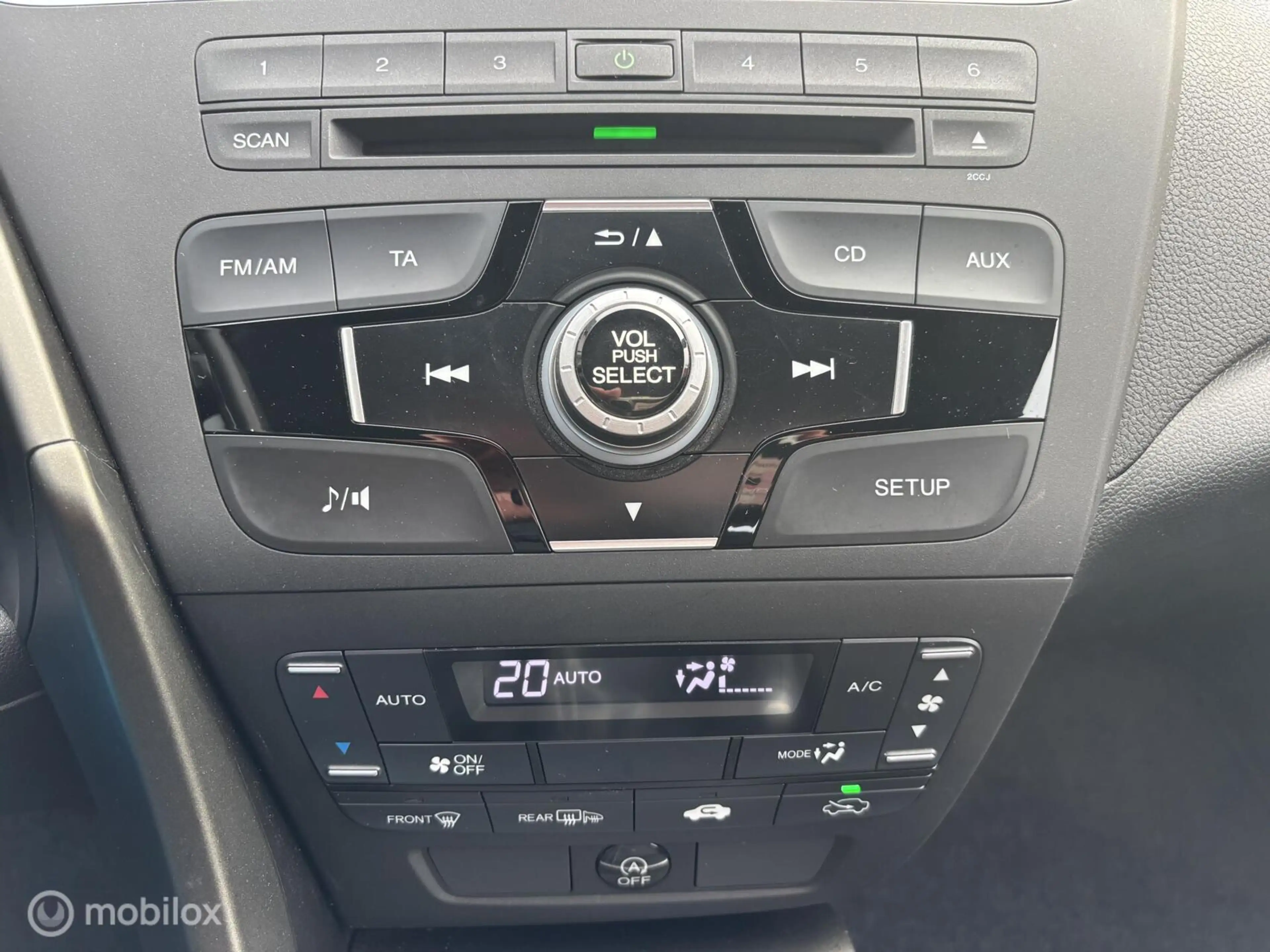 Honda Civic Tourer 1.8i Comfort ECC Cruise Bl.tooth LMV Trekha — photo 11
