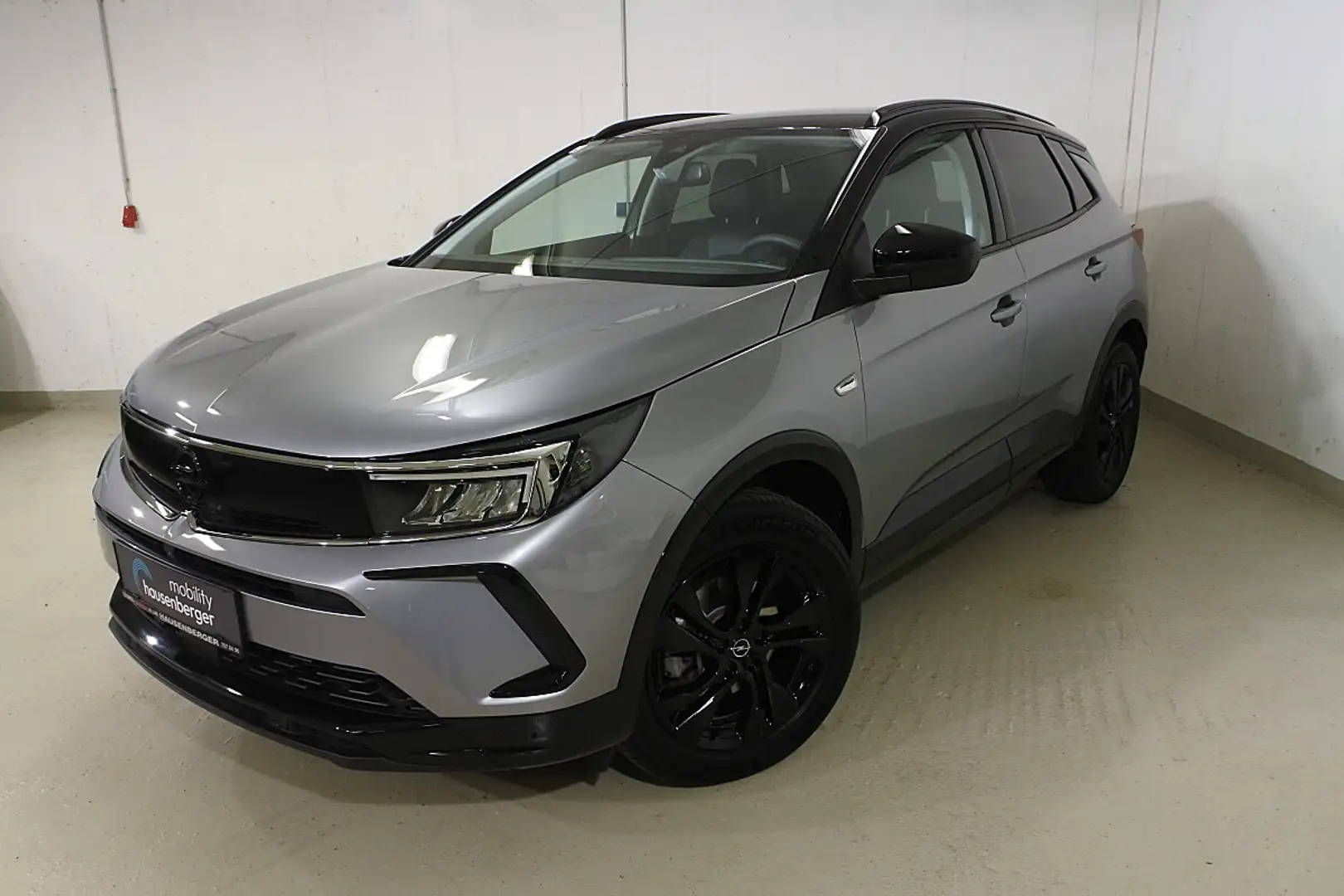 Opel Grandland X 1,2 Turbo Dir. Inj. GS Line S/S Aut. Grau - 2