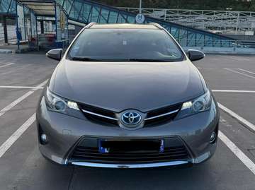 Auris Touring Sports Hybride 136h Business