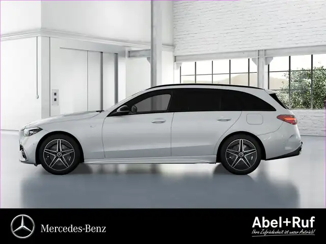 Mercedes-Benz C-Class view 3