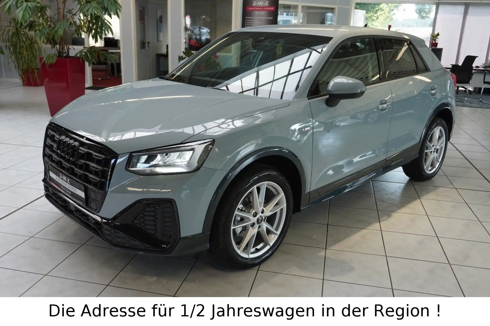 Audi Q2 S-Line35 TFSI S-TronicACC*OPTIKPAKET*FACELIFT Grau - 1