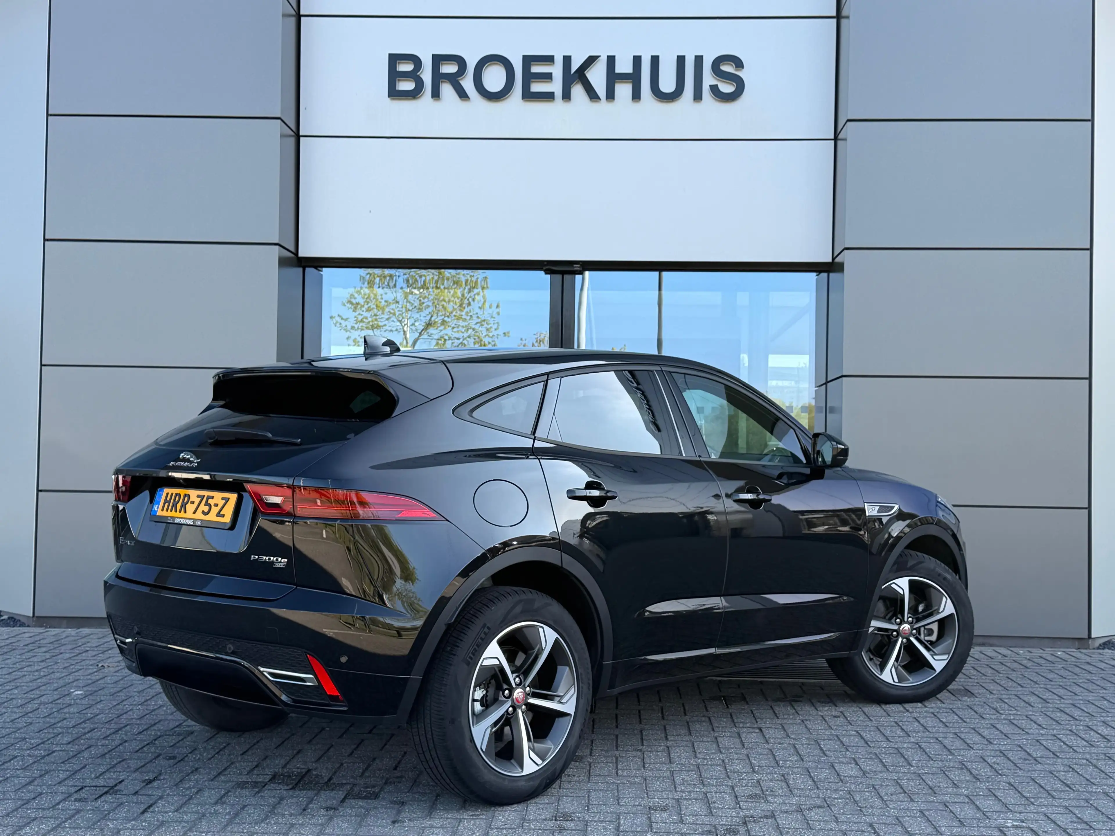 Jaguar E-Pace P300e AWD R-Dynamic SE | Stoelverwarming voor | 19 — photo 5
