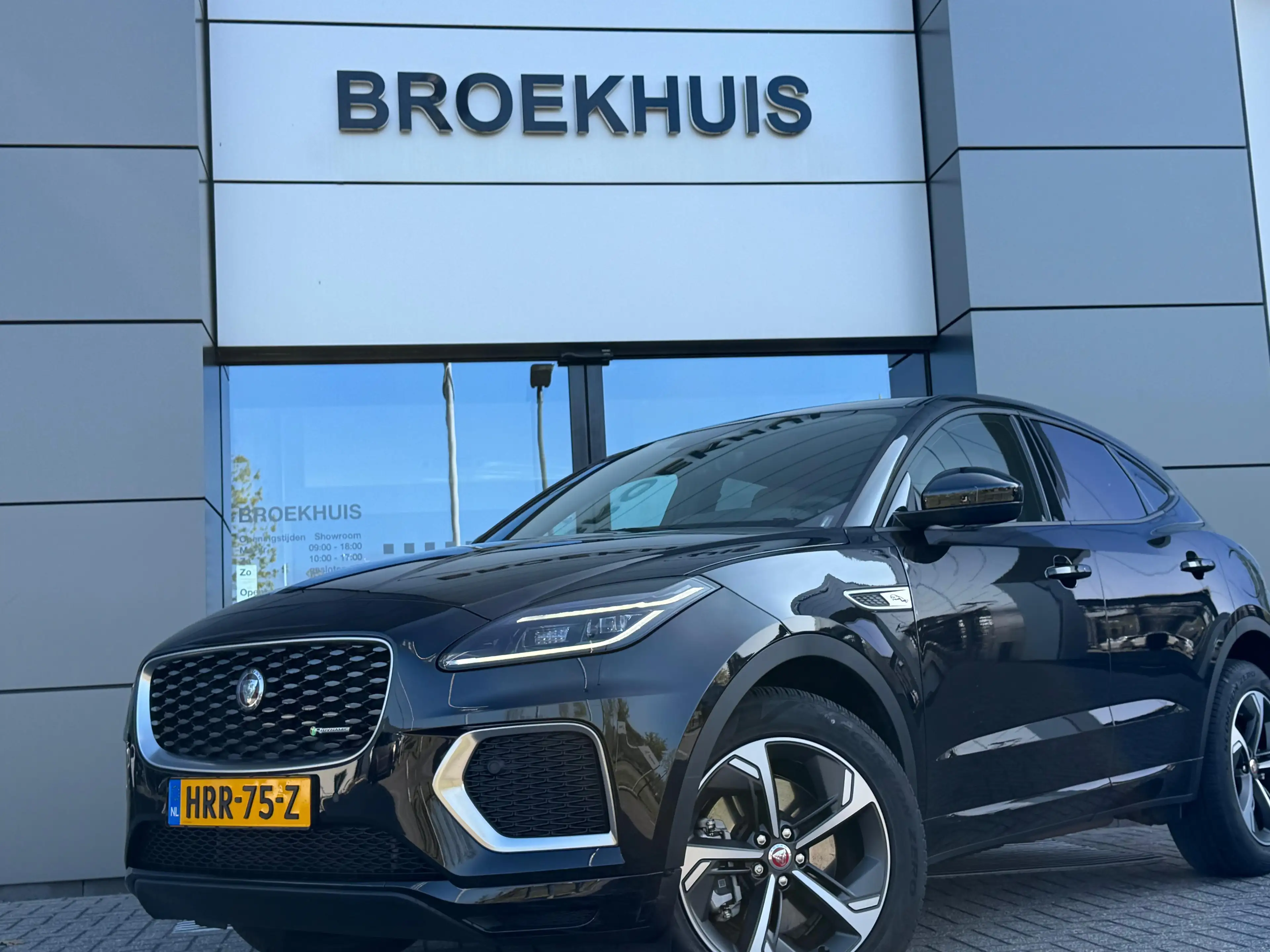Jaguar E-Pace P300e AWD R-Dynamic SE | Stoelverwarming voor | 19 — photo 2