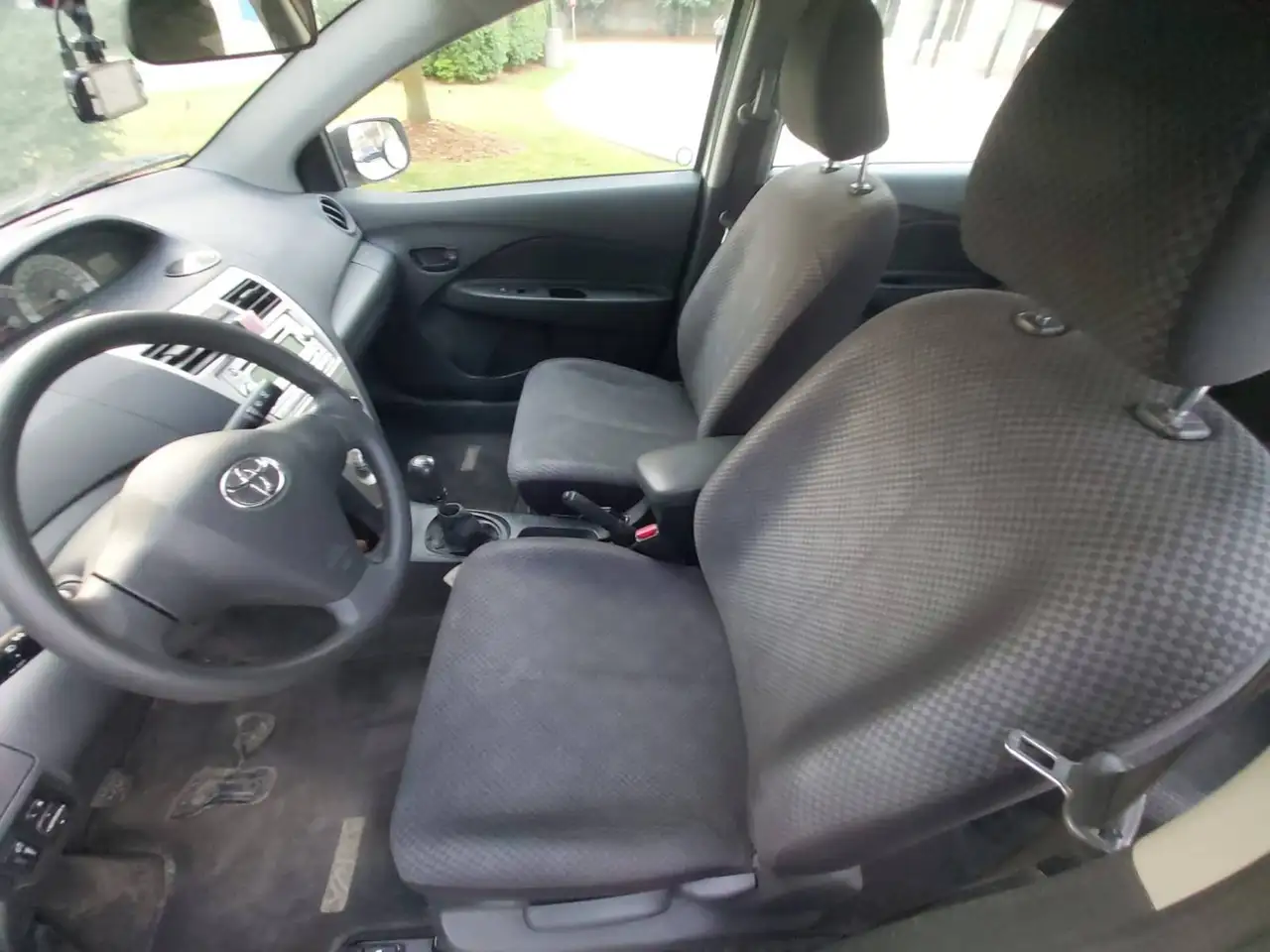 Toyota Yaris photo Toyota Yaris