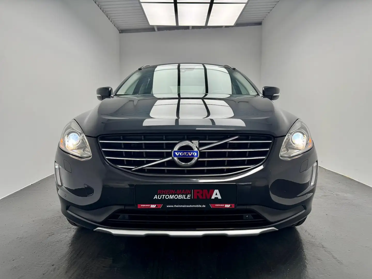 Volvo XC60 Momentum 2WD Android Auto|Me+KAMERA+NAVI+ Gris - 2