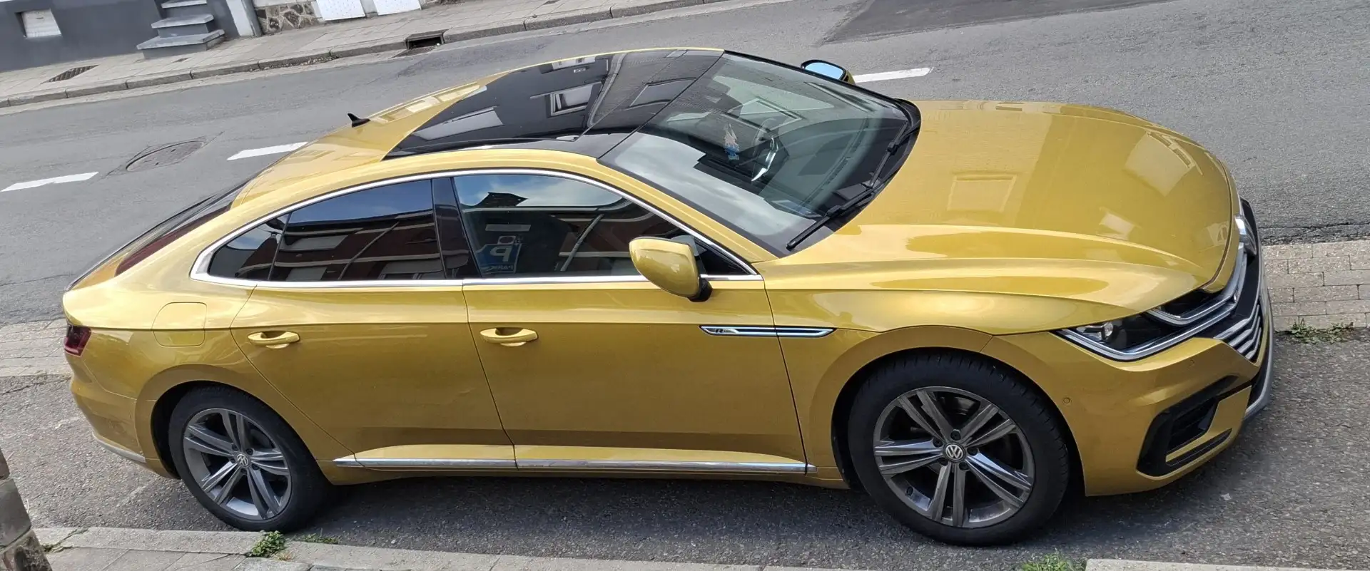 Volkswagen Arteon 2.0 TDi SCR R-Line DSG - 1