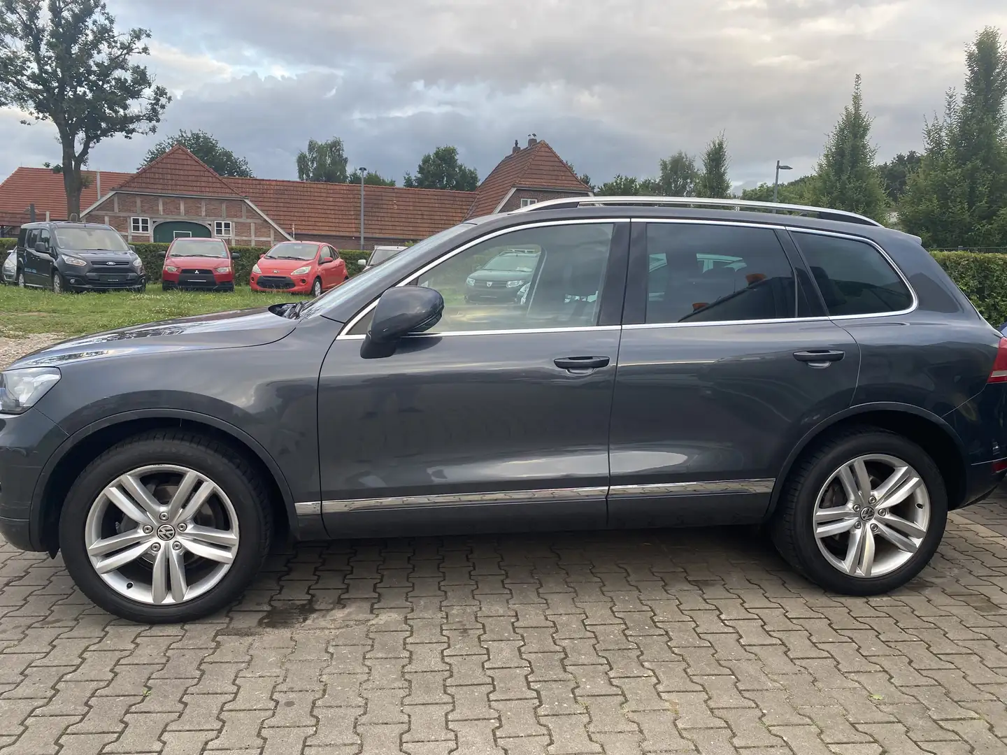 Volkswagen Touareg V6 TDI 1 Hand (Doktor) Top Grigio - 1