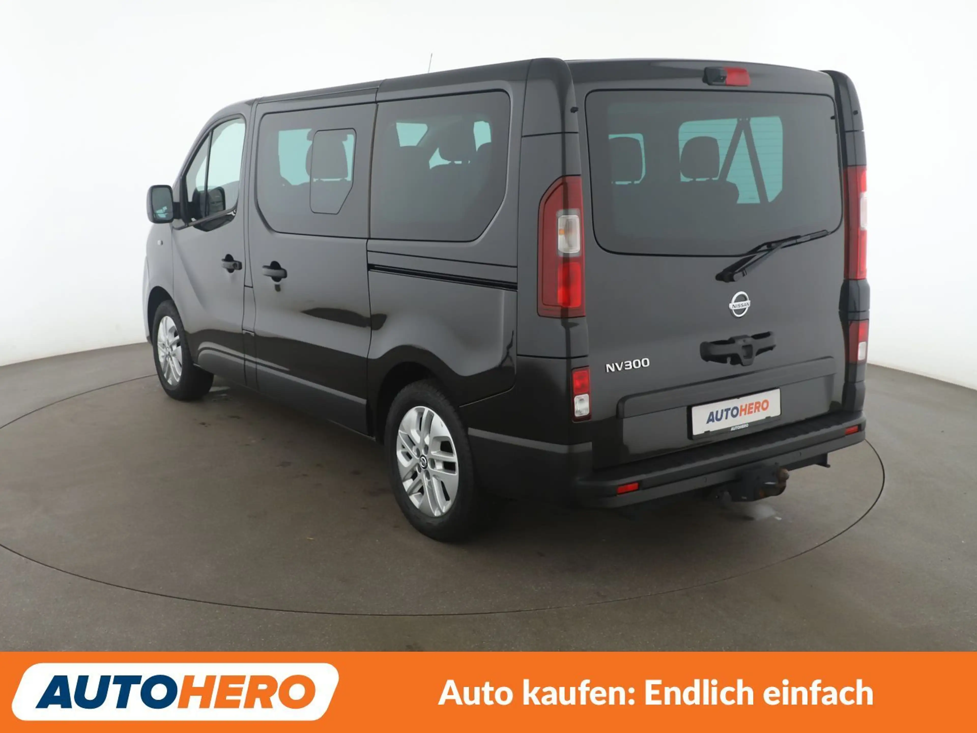 Nissan NV300 2.0 dCi L1H1 2,7t PREMIUM Aut*NAVI*TEMPO*CAM*PDC* — photo 4