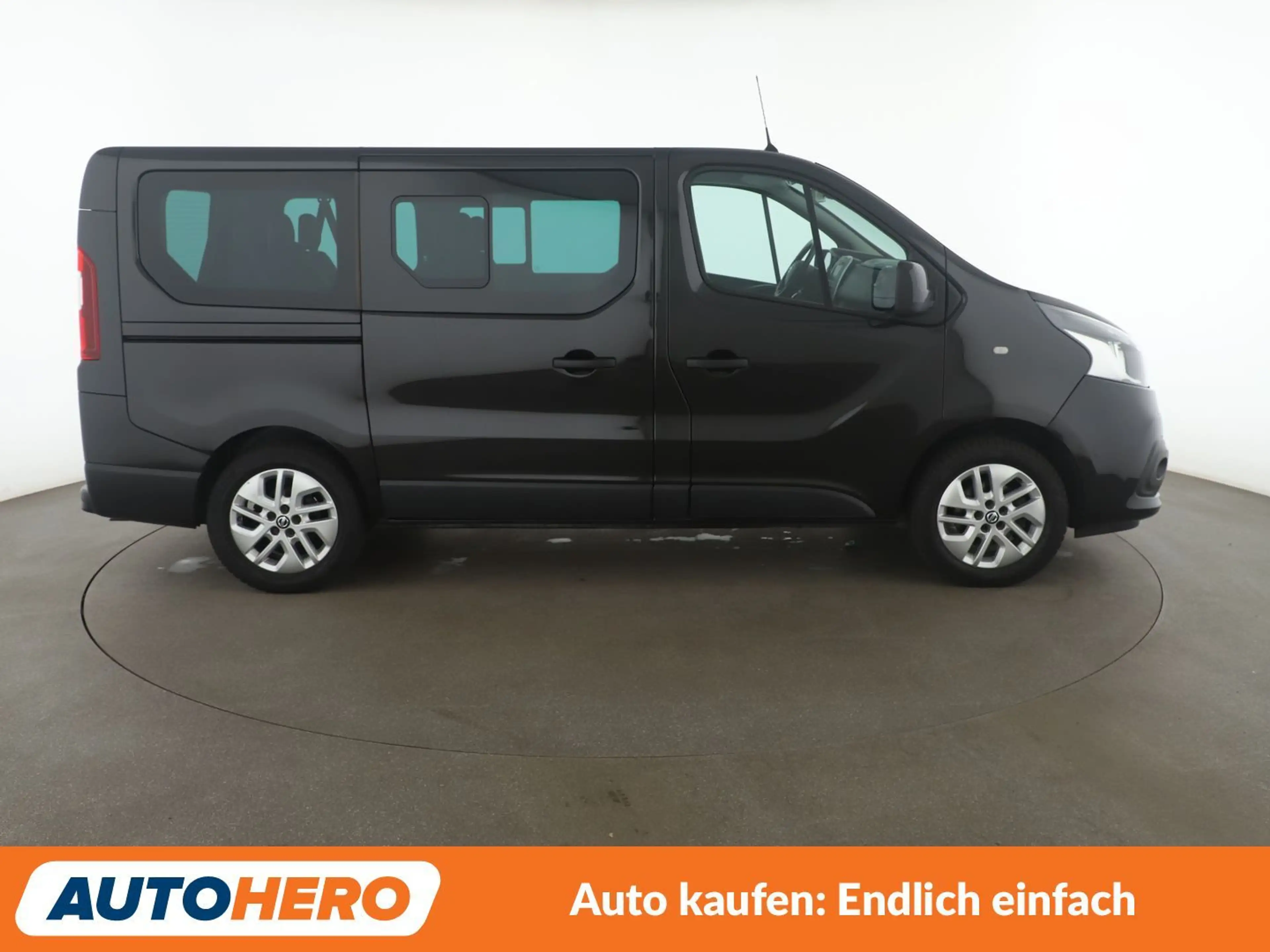Nissan NV300 2.0 dCi L1H1 2,7t PREMIUM Aut*NAVI*TEMPO*CAM*PDC* — photo 7