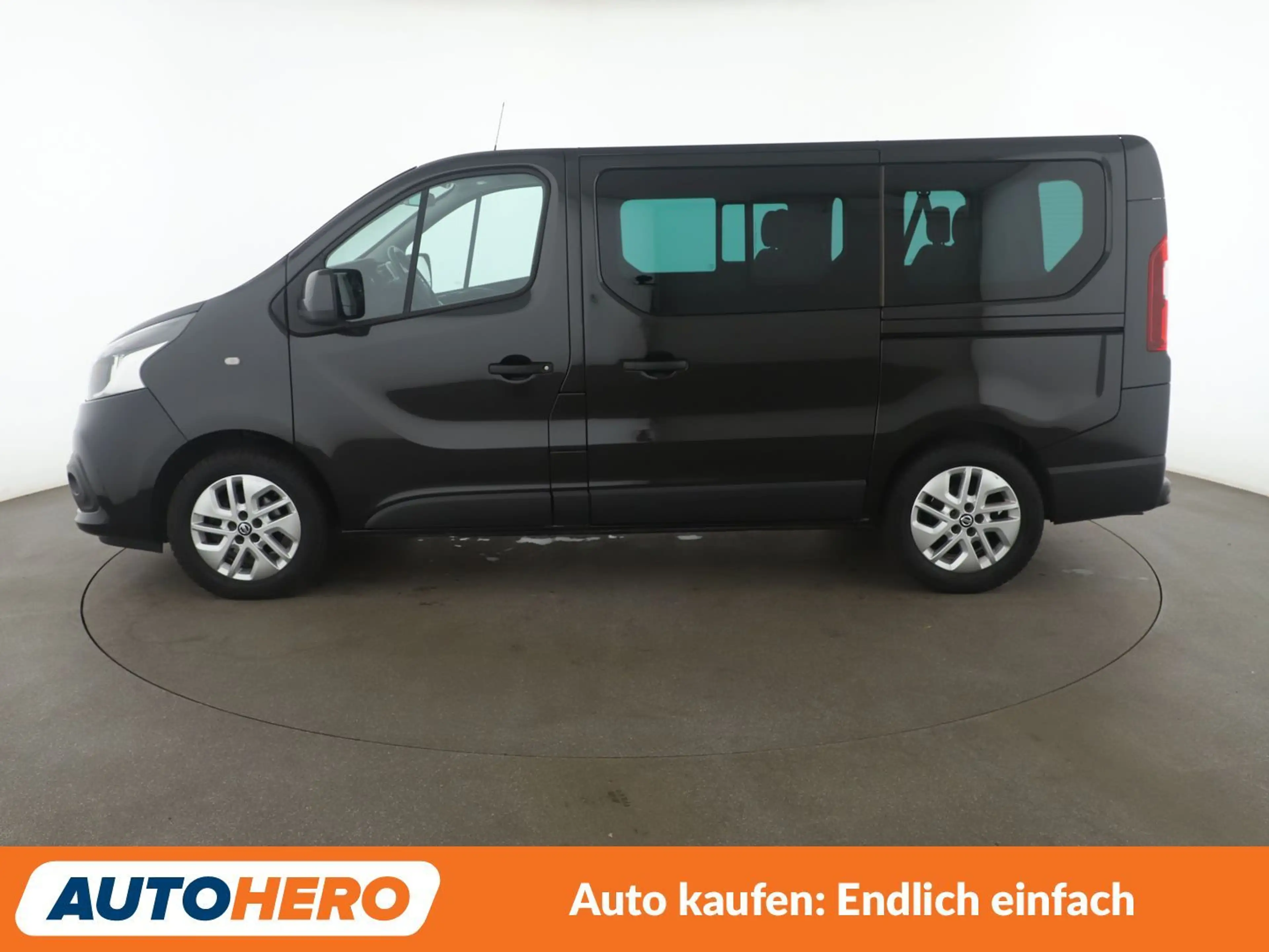 Nissan NV300 2.0 dCi L1H1 2,7t PREMIUM Aut*NAVI*TEMPO*CAM*PDC* — photo 3