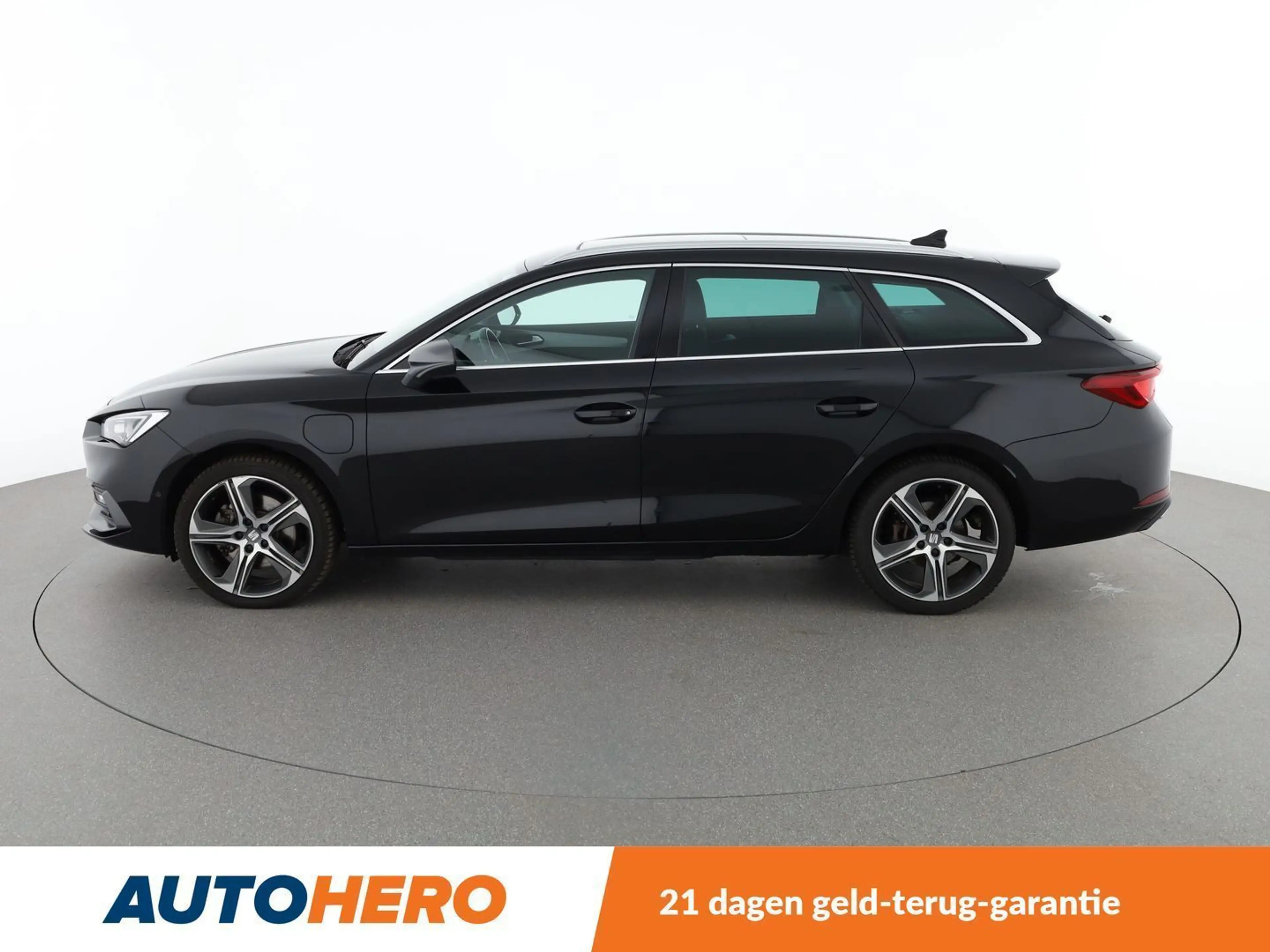 SEAT Leon e-Hybrid 1.4 TSI e-HYBRID FR — photo 3