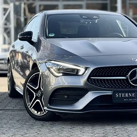Mercedes-Benz CLA 220 AMG-LINE/RÜCKFAHRK/AMBIENT/DISTRO+ LED