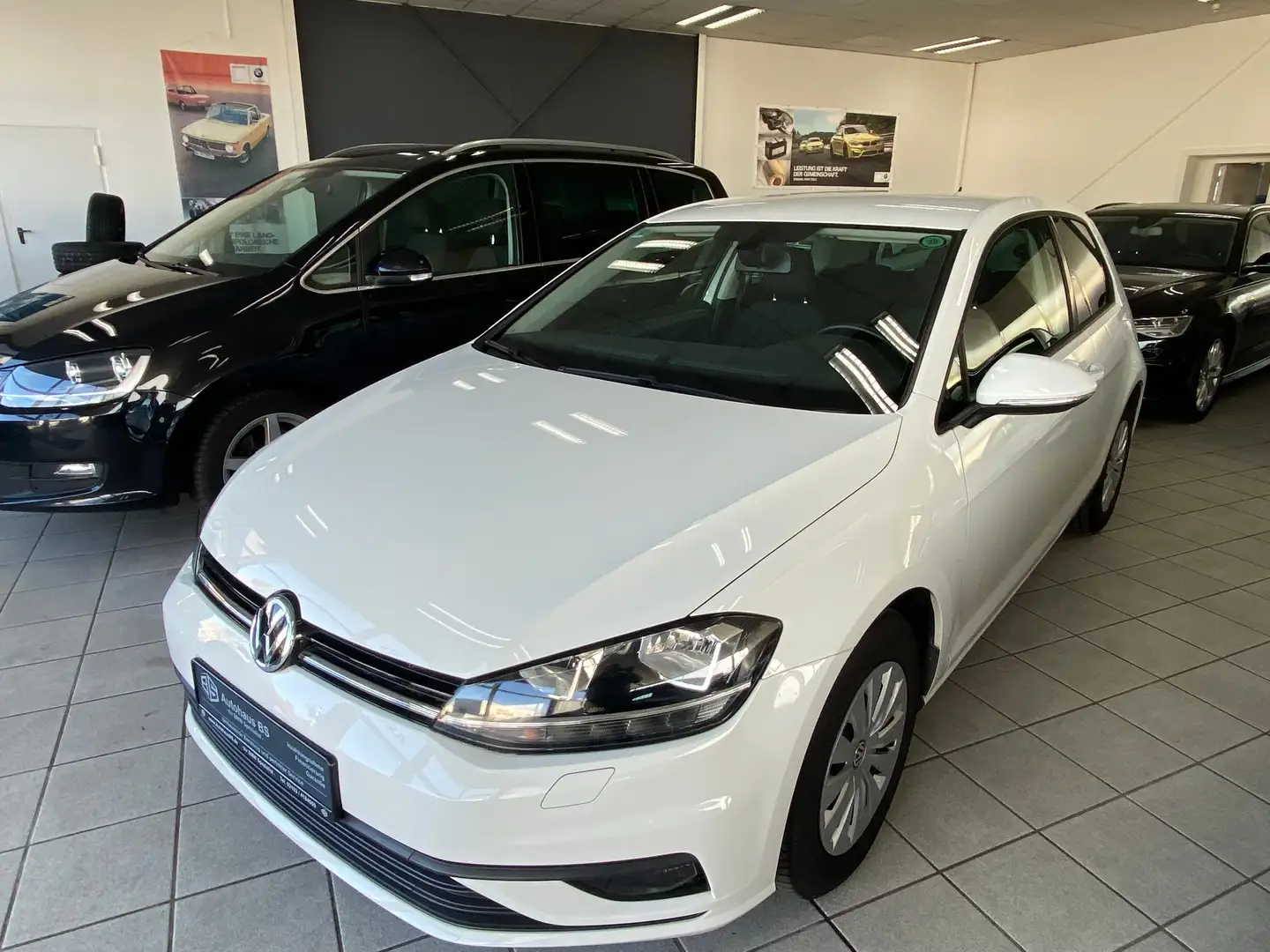 Volkswagen Golf 1.0 TSI BlueMotion Technology Navi Bluetooth Weiß - 1