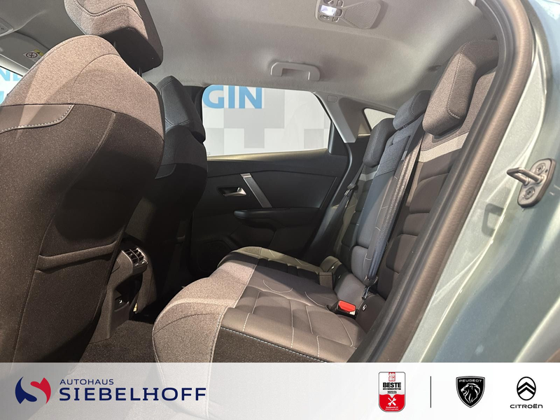 Citroen C4 Shine PureTech 130 EAT8 — photo 9