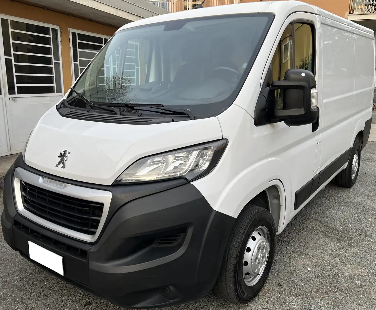 Peugeot Boxer Boxer 2.2 120cv L1H1 - passo corto Weiß - 1
