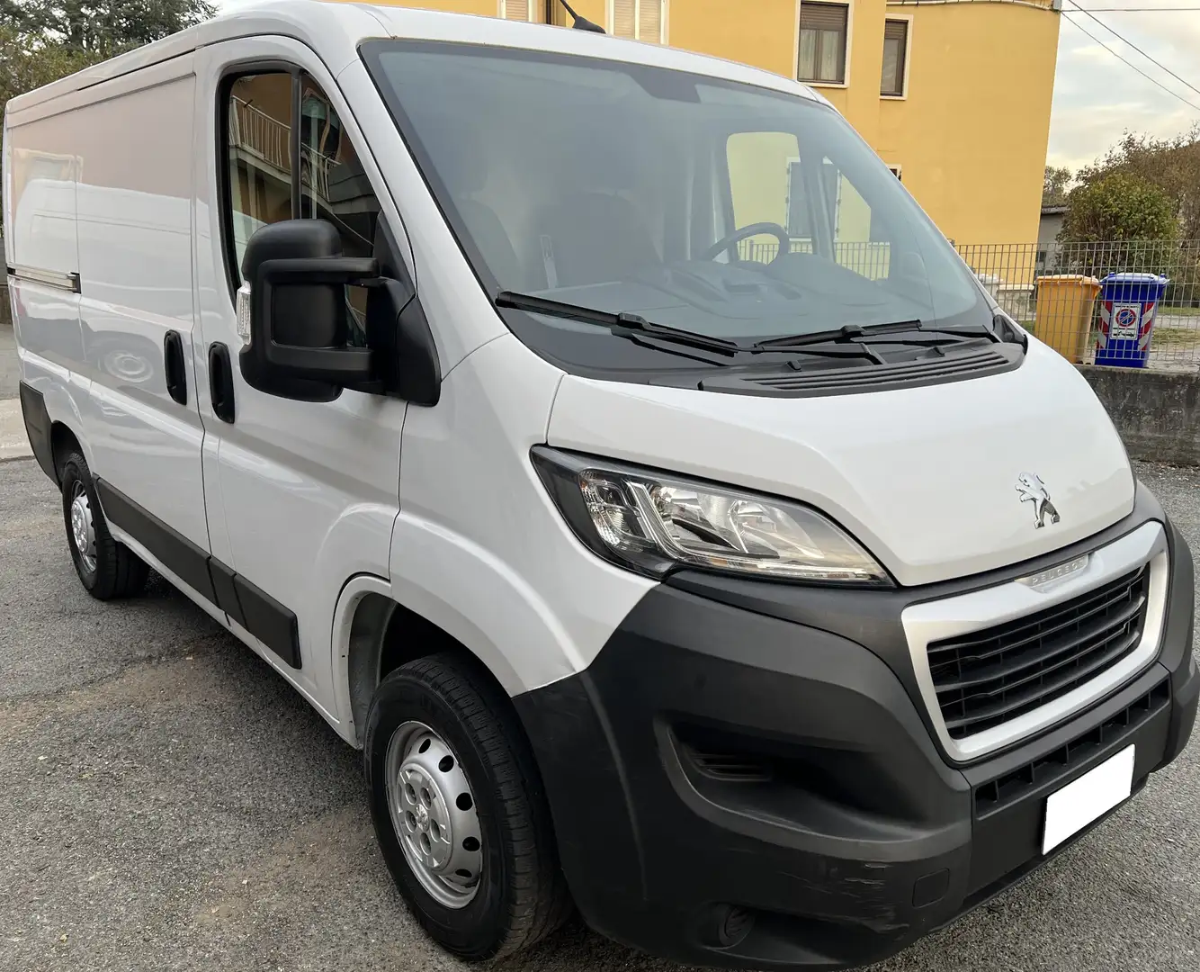 Peugeot Boxer Boxer 2.2 120cv L1H1 - passo corto Weiß - 2