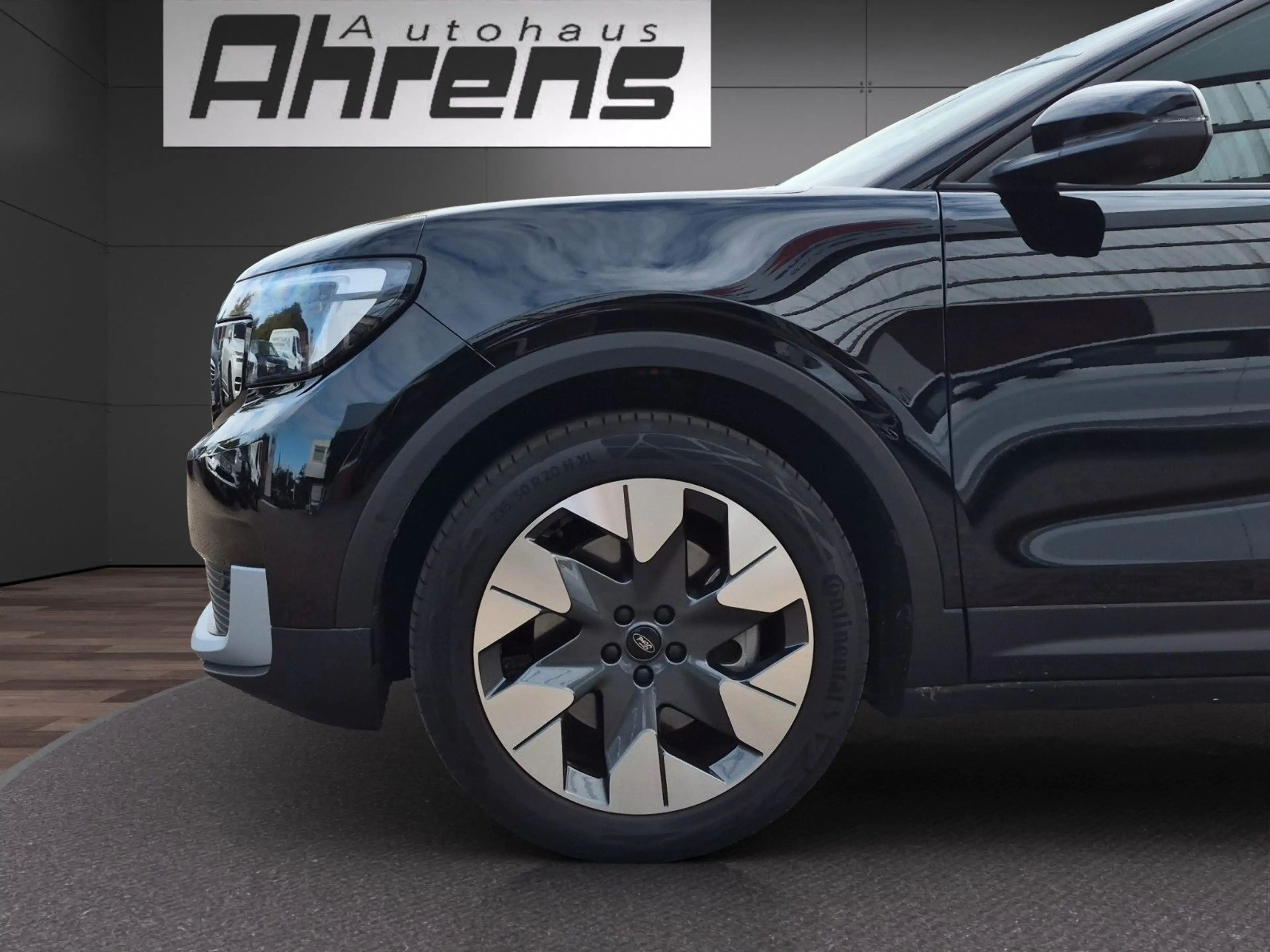 Ford Explorer Premium RWD 77kWh *AHK-HUD-Memory-Pano* — photo 9