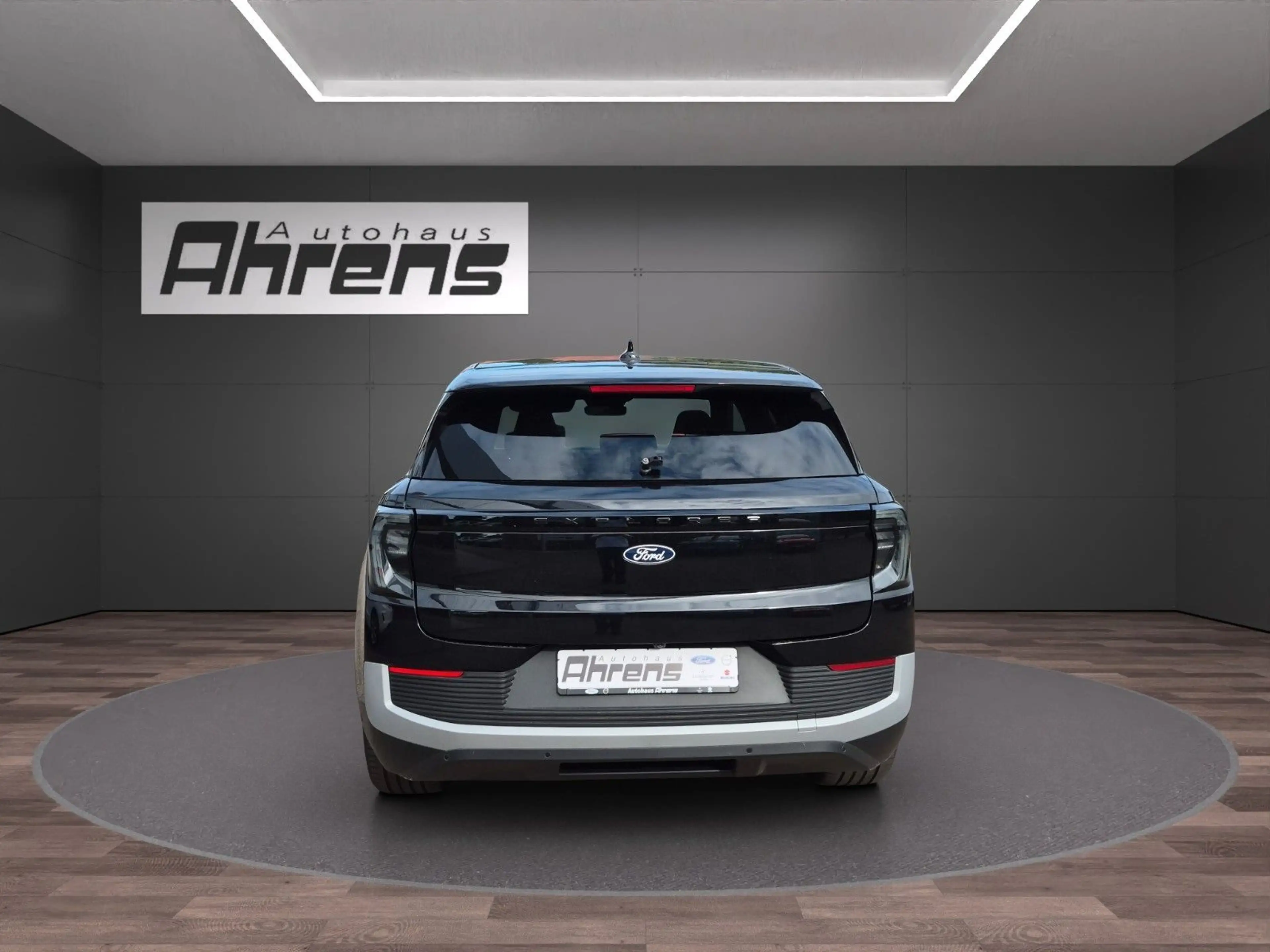 Ford Explorer Premium RWD 77kWh *AHK-HUD-Memory-Pano* — photo 4