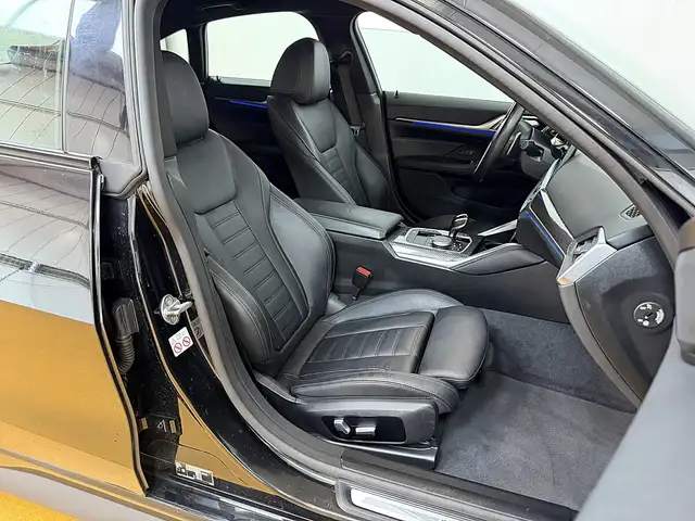 BMW 4 Series view 5