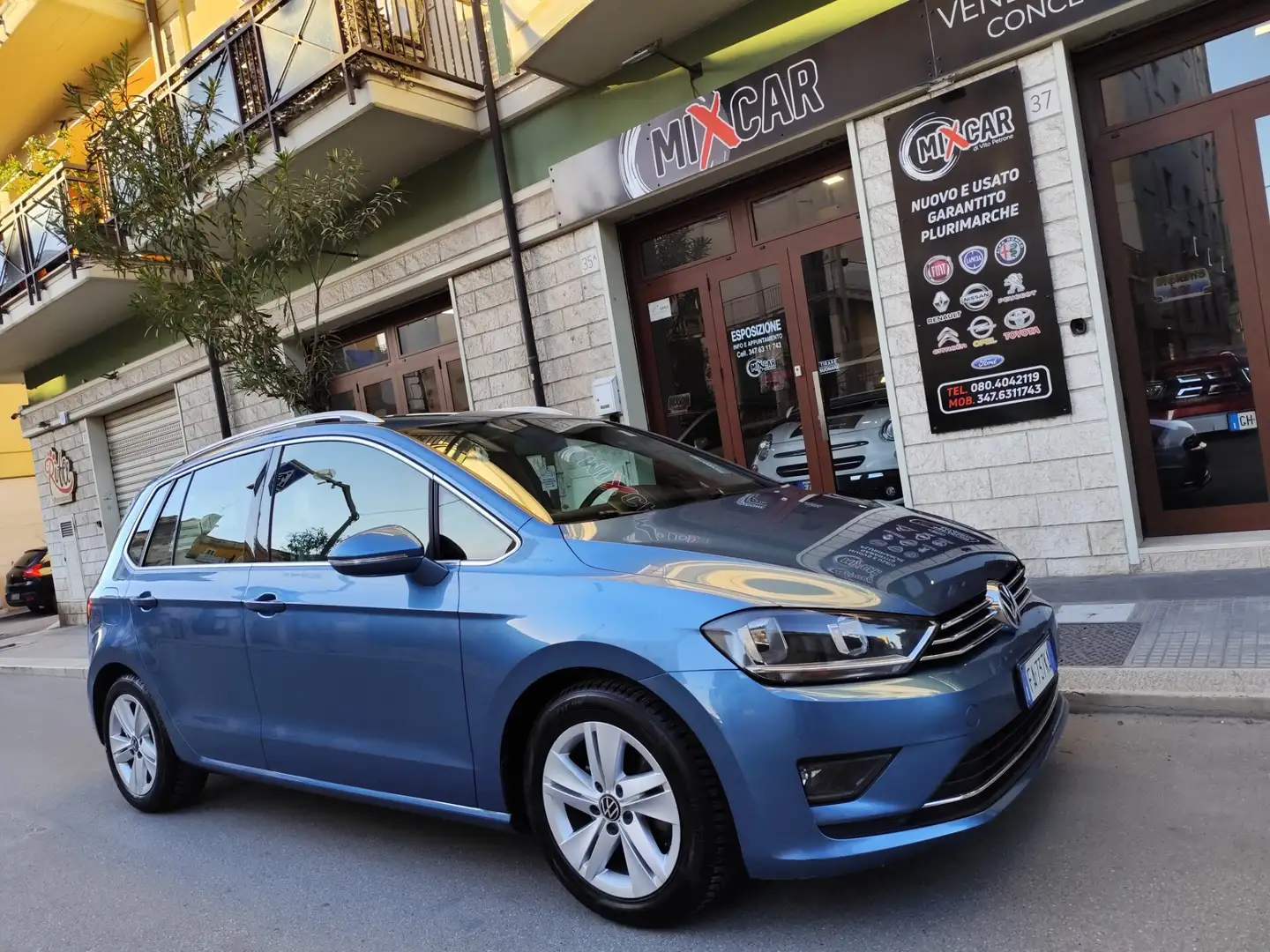 Volkswagen Golf Sportsvan Golf Business 1.6 TDI 5p. Comfortline BlueMotion T Blau - 1