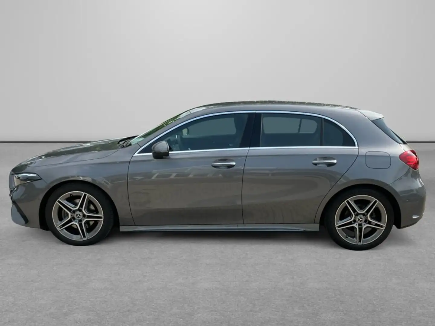 Mercedes-Benz A 200 d Kompaktlimousine AMG Line*Kamera*LED Gris - 2