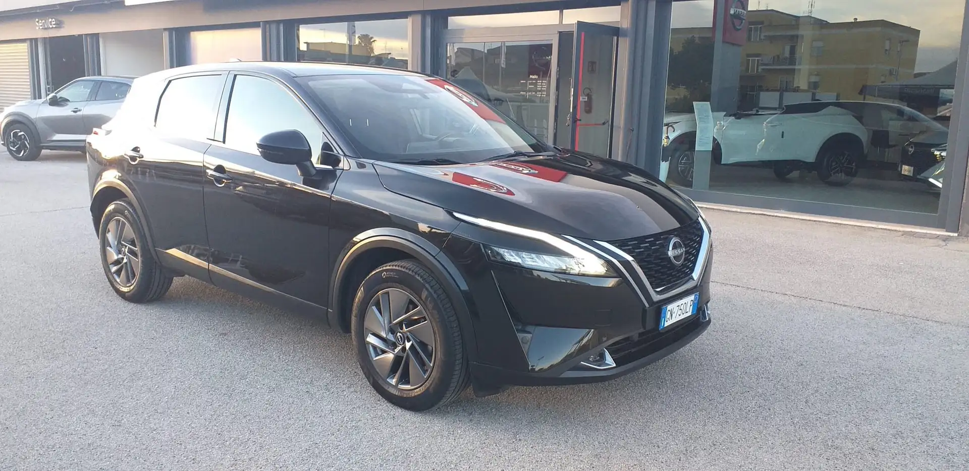 Nissan Qashqai QASHQAI MHYB 158CV AUTOMATICO Nero - 2