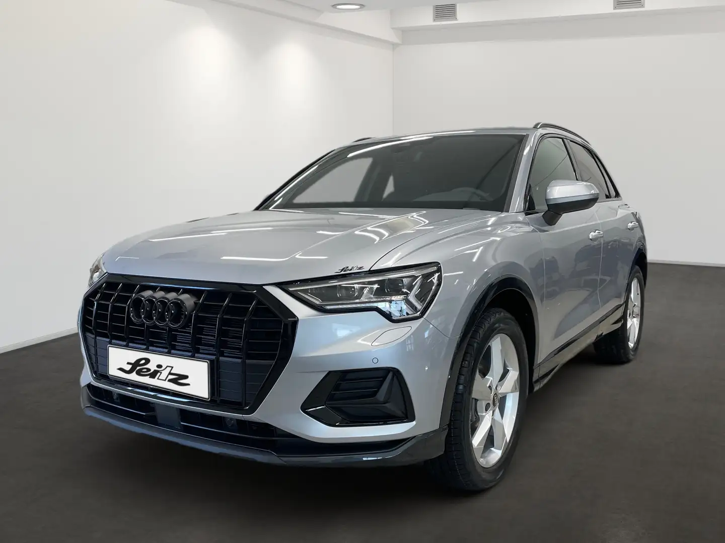 Audi Q3 35 TFSI advanced *MATRIX*KAMERA*SITZH* Silber - 2