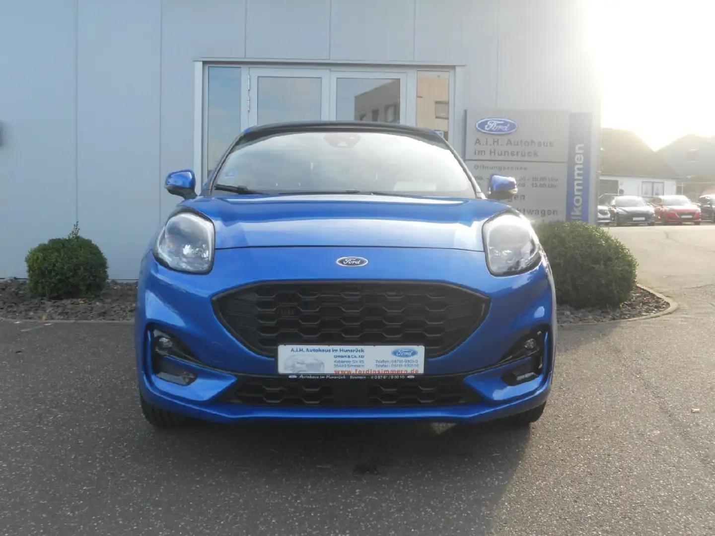Ford Puma Hybrid ST-Line X Blau - 2