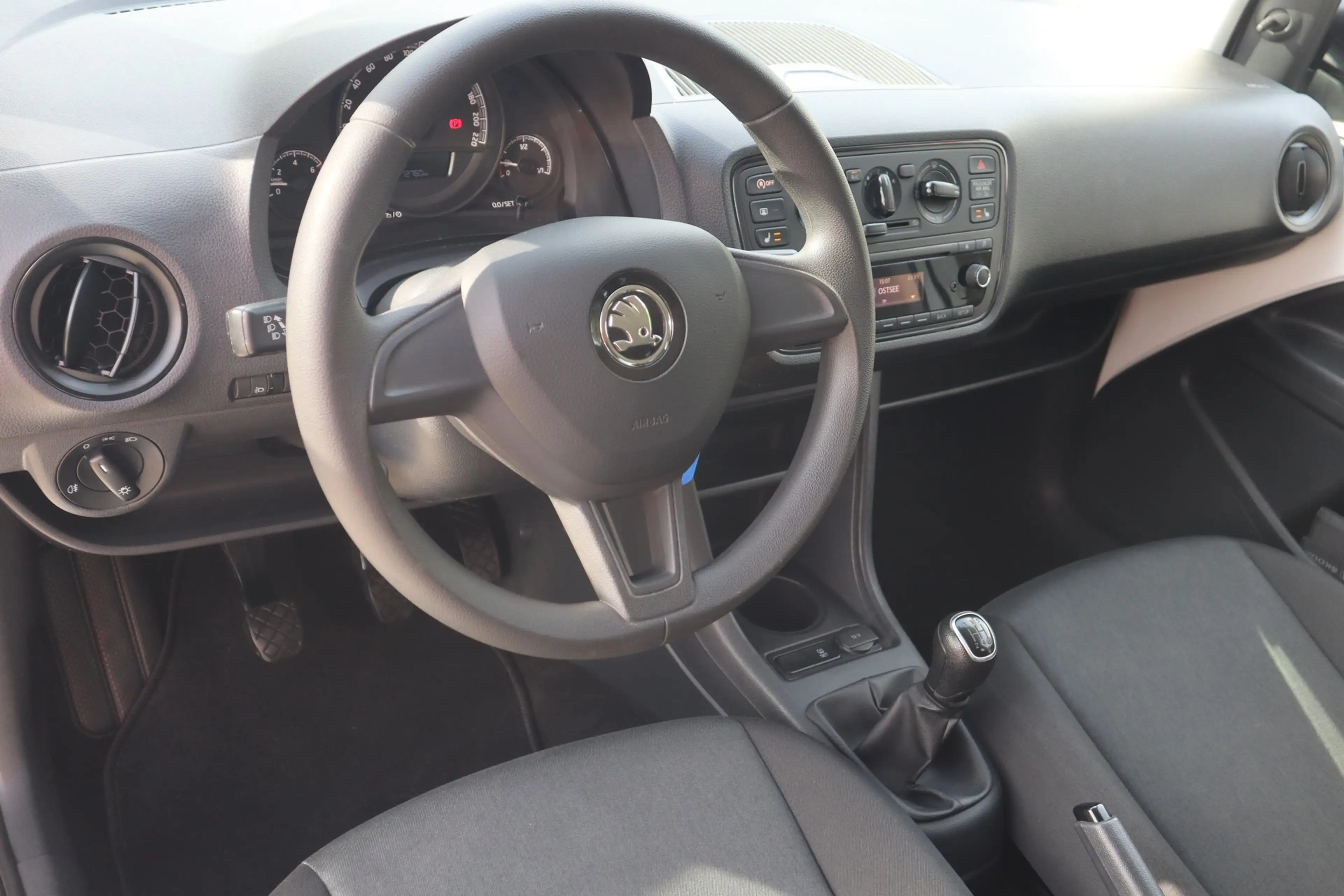 Skoda Citigo 1.0 MPI Active Sitzheizung Klima — photo 8