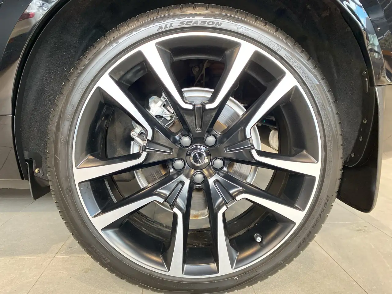 Volvo XC60 снимка Volvo XC60