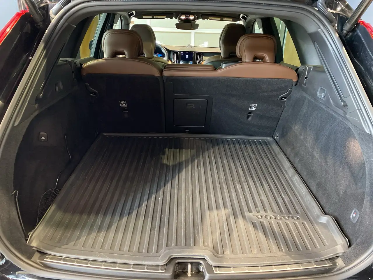 Volvo XC60 снимка Volvo XC60