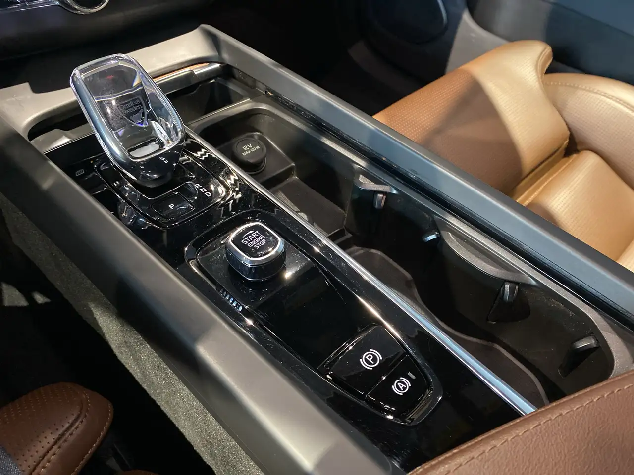 Volvo XC60 снимка Volvo XC60
