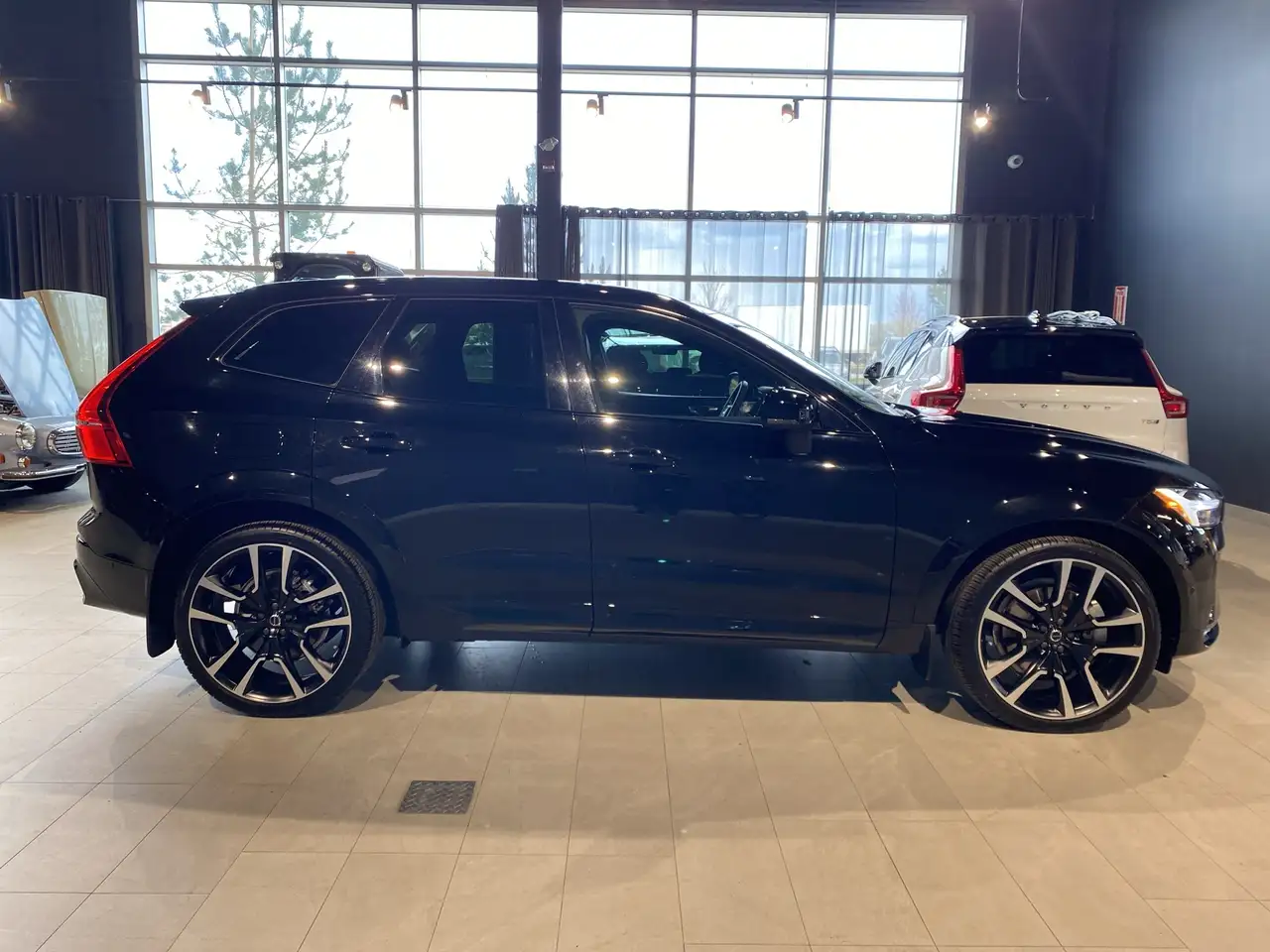 Volvo XC60 снимка Volvo XC60