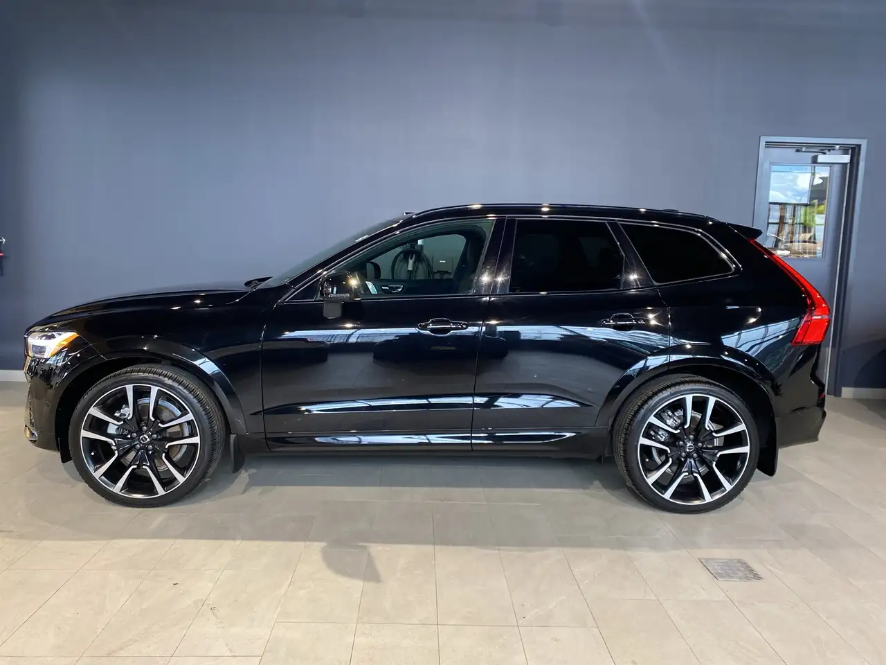 Volvo XC60 снимка Volvo XC60