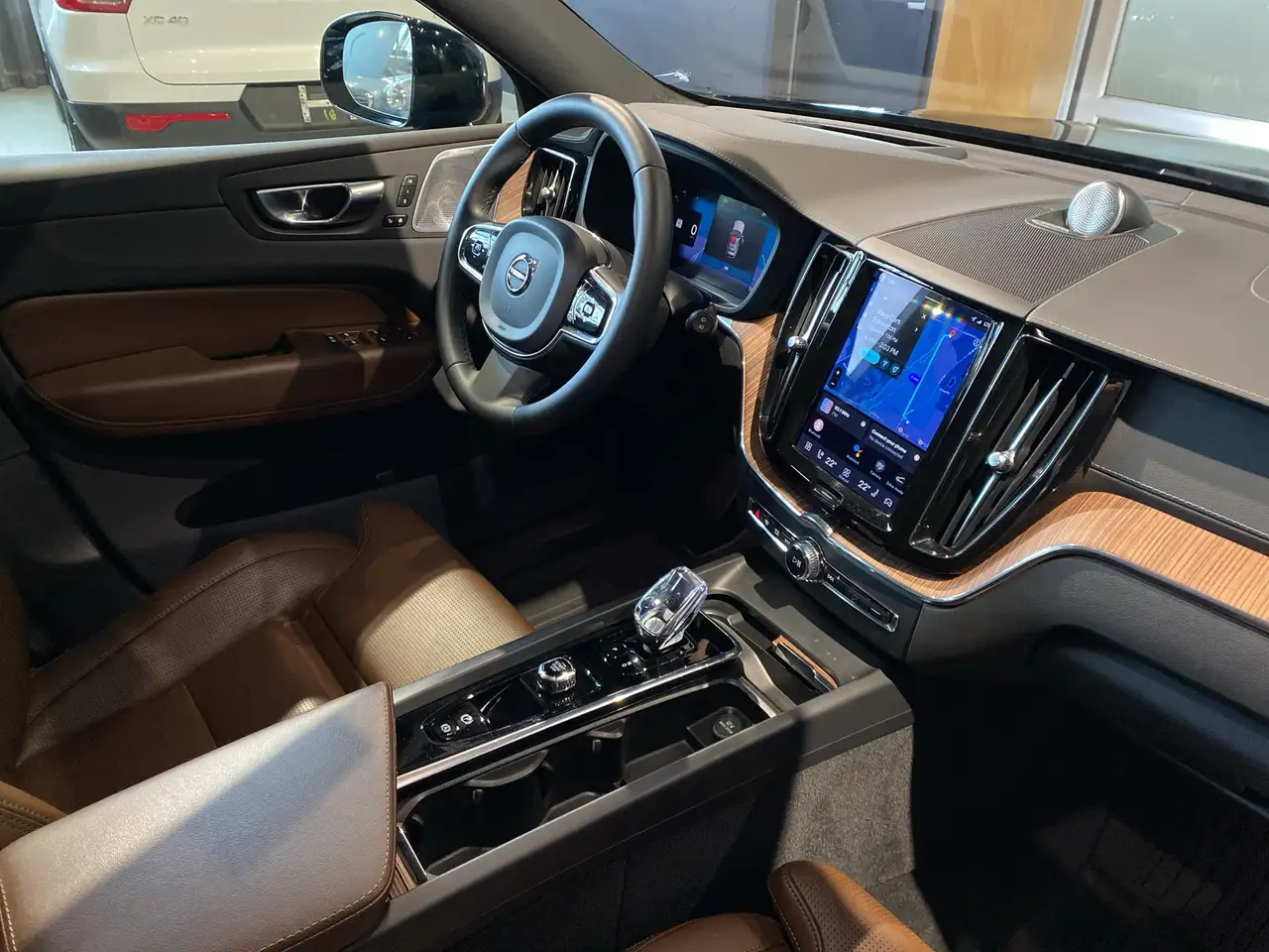 Volvo XC60 снимка Volvo XC60
