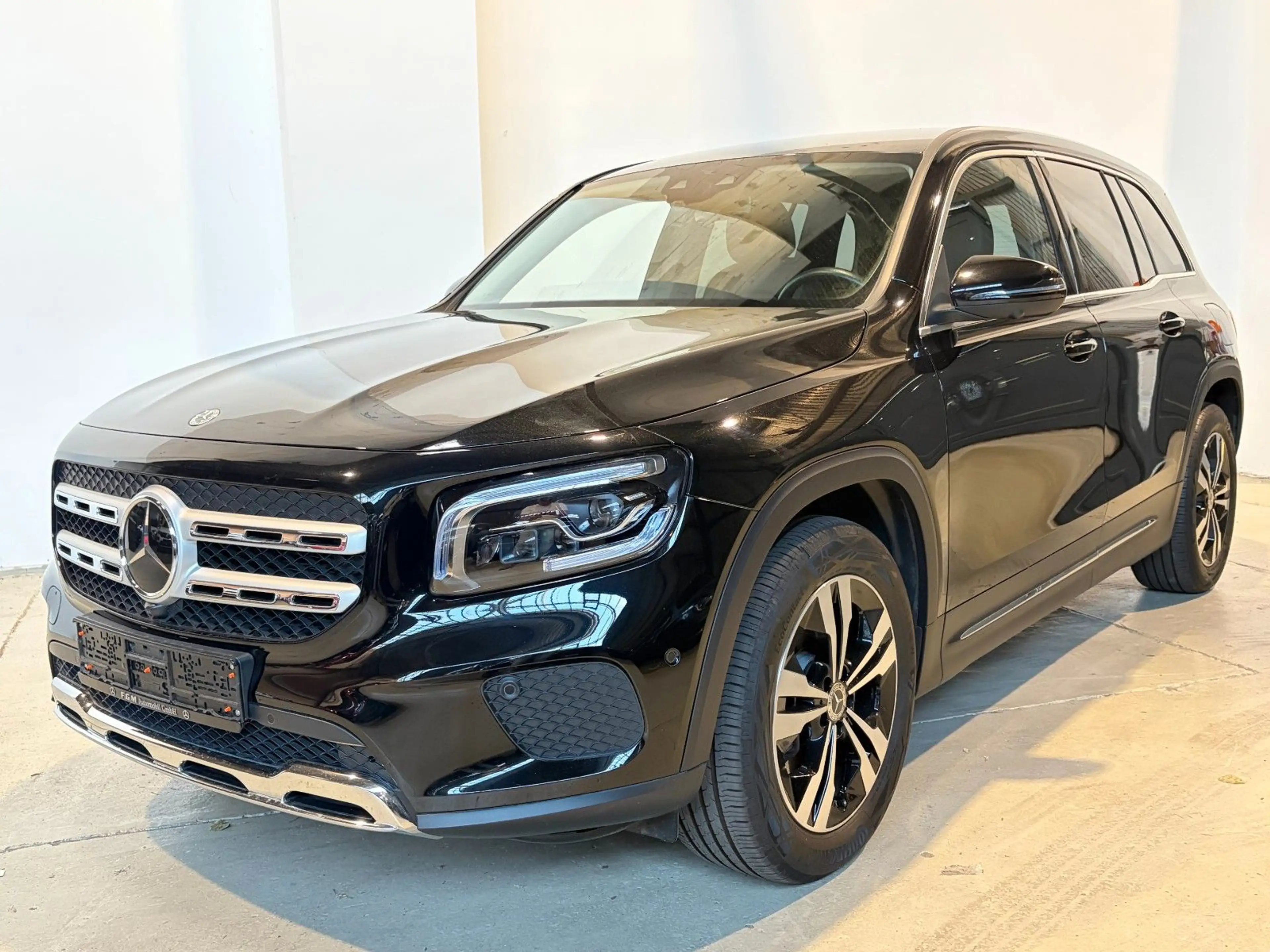 Mercedes-Benz GLB 250 4Matic 2.0 *360°, Anhängerkupplung*