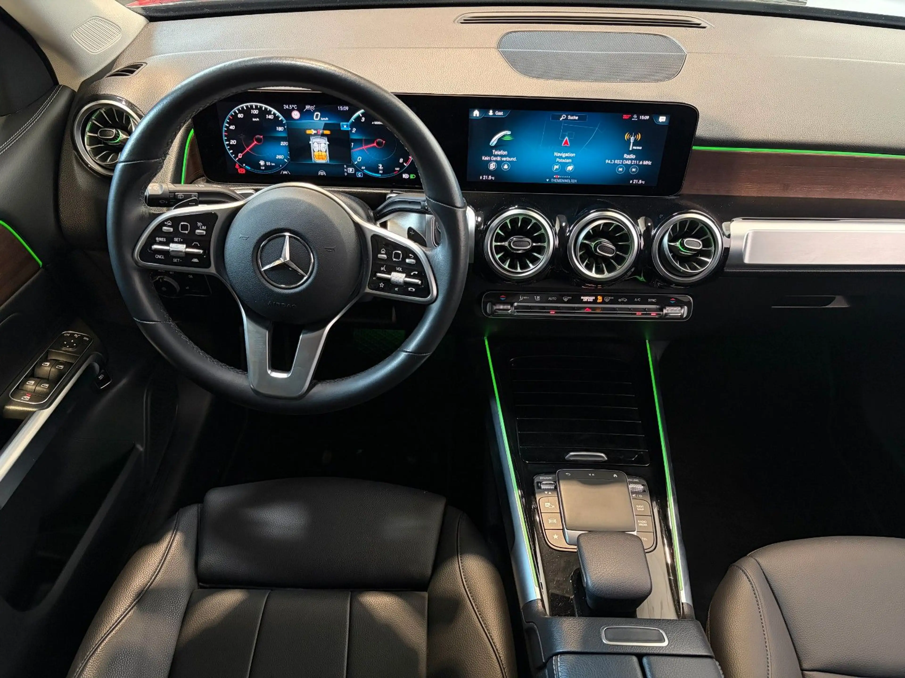 Mercedes-Benz GLB 250 4Matic 2.0 *360°, Anhängerkupplung* — photo 10