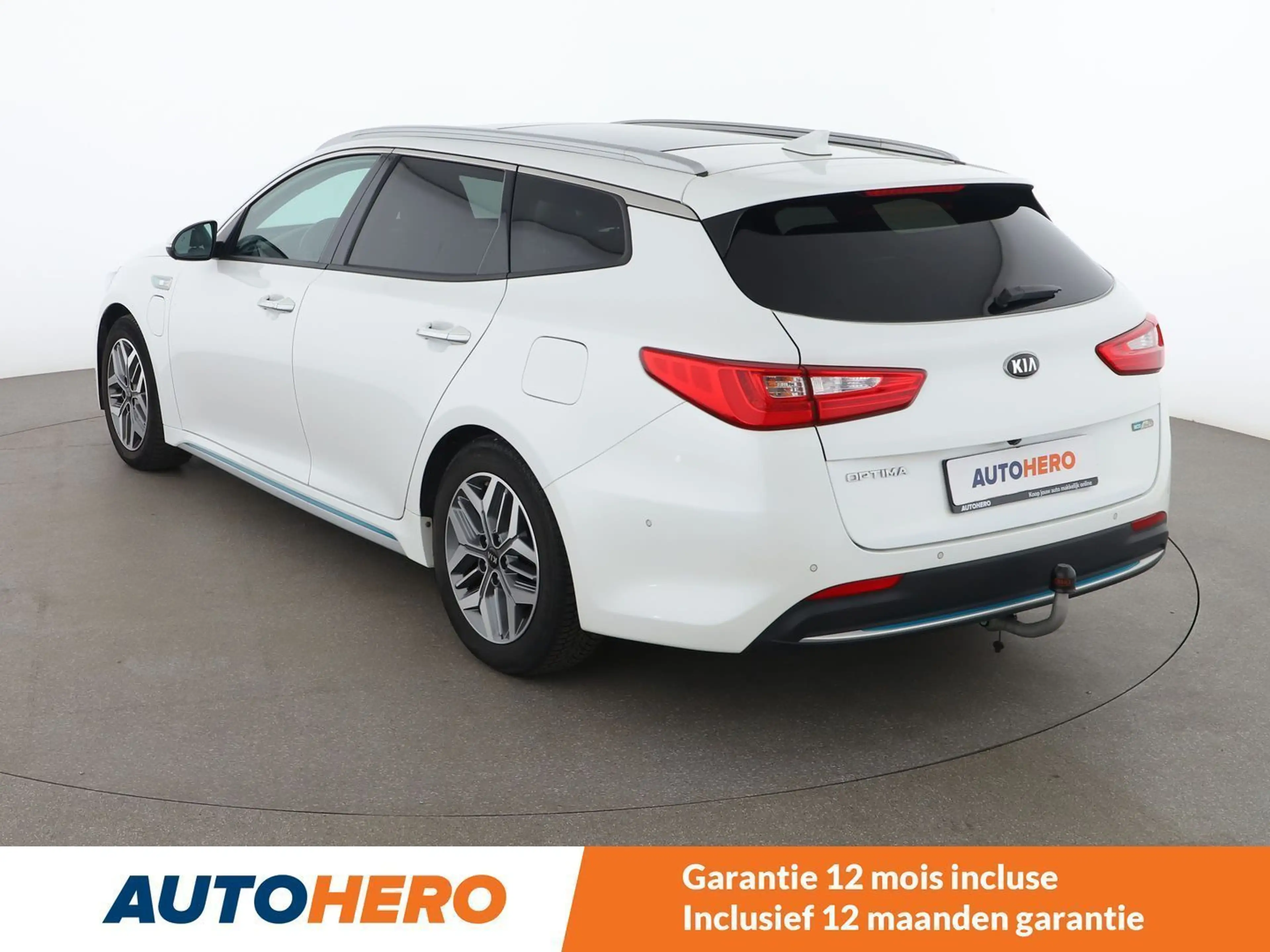 Kia Optima 2.0 Hybrid Spirit — photo 4