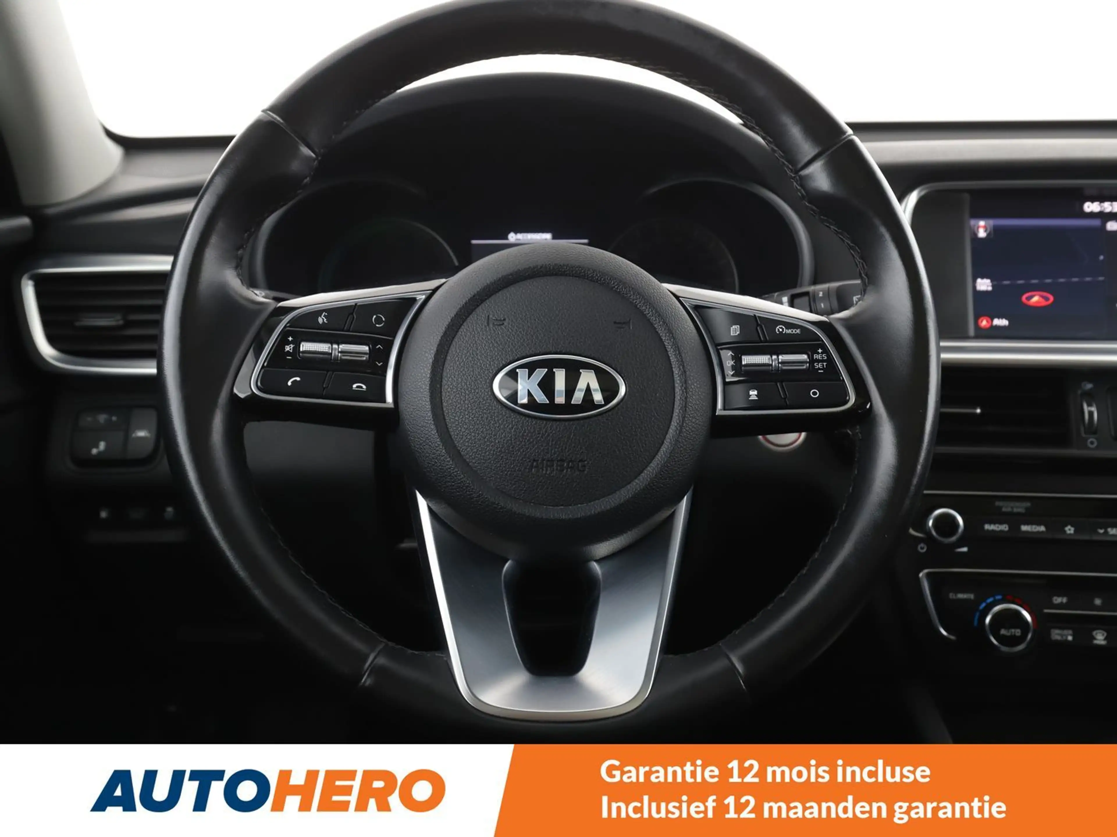Kia Optima 2.0 Hybrid Spirit — photo 5