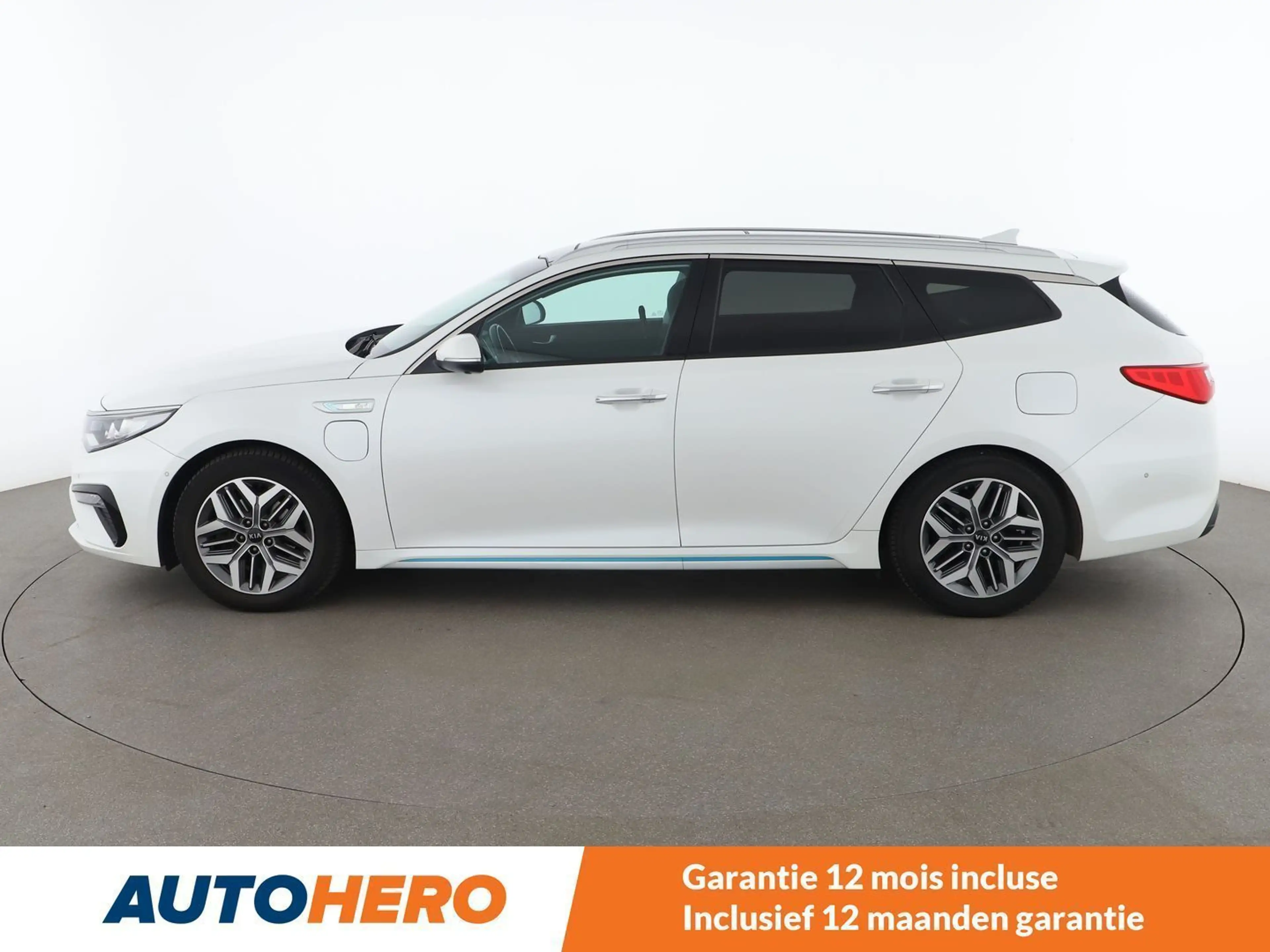 Kia Optima 2.0 Hybrid Spirit — photo 3