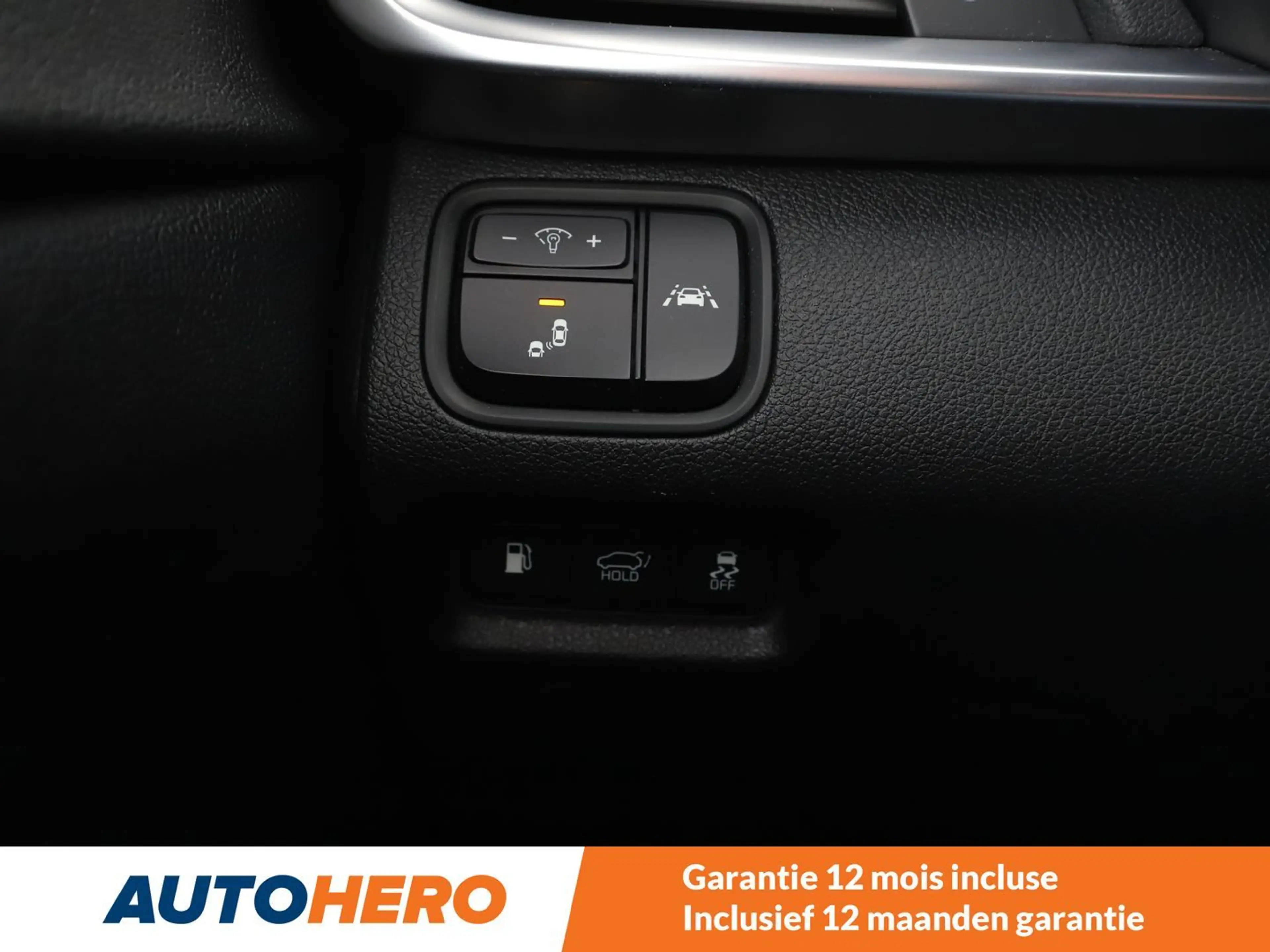 Kia Optima 2.0 Hybrid Spirit — photo 13