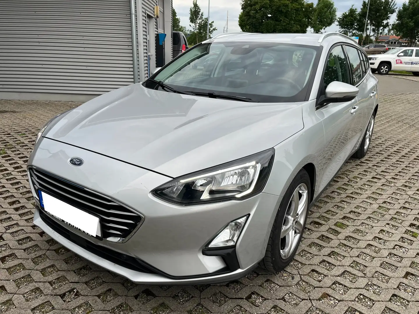 Ford Focus Turnier 1.5 EcoBlue Start-Stopp-System TITANIUM Argent - 1
