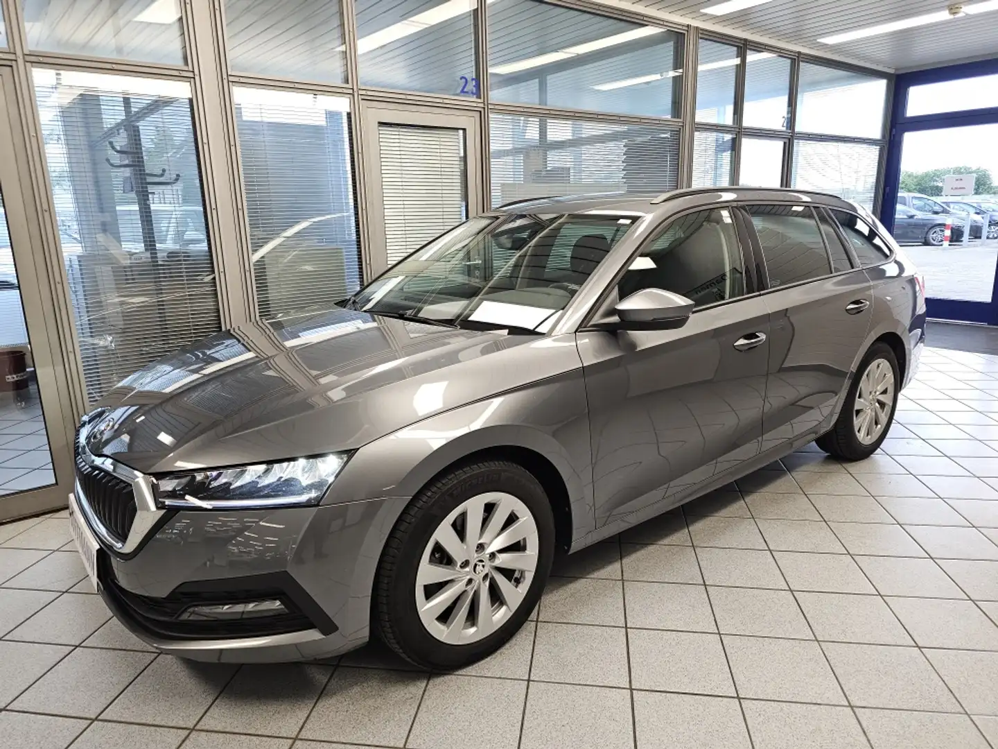 Skoda Octavia 4x4, AHK anklappb.,elt.Heckklappe Szary - 2