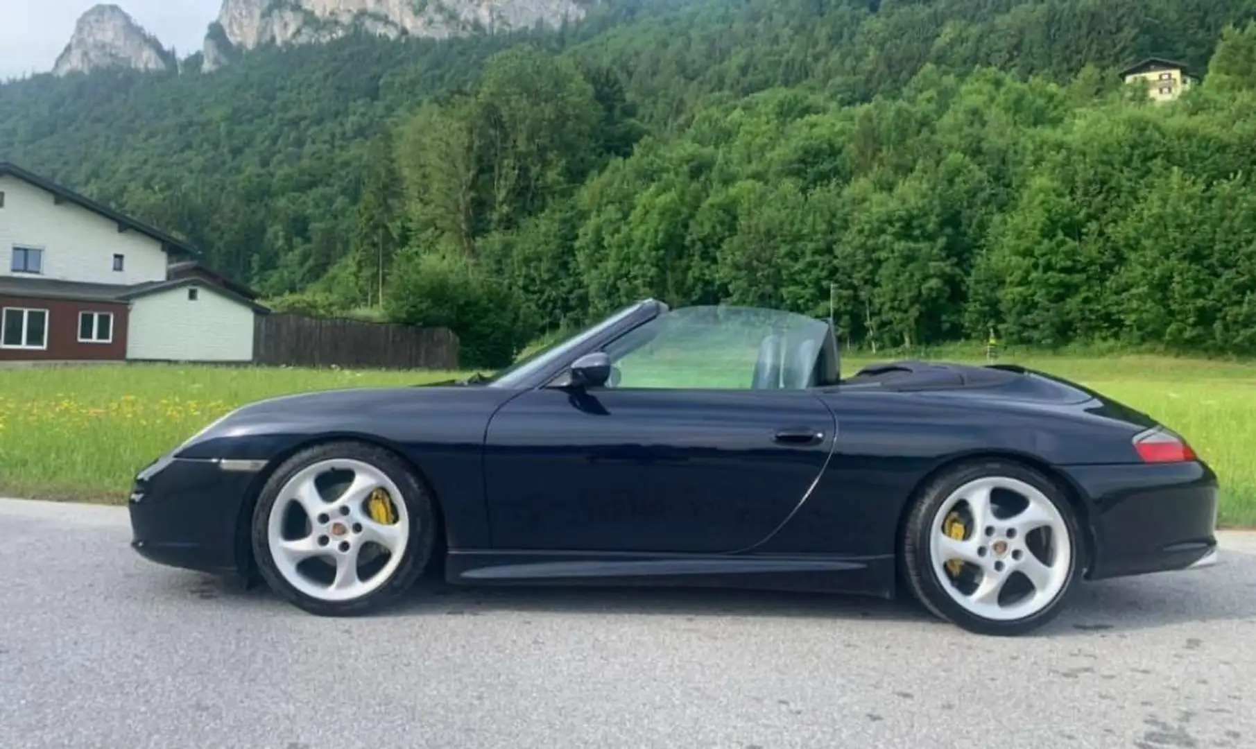 Porsche 911 Carrera Cabrio - 2