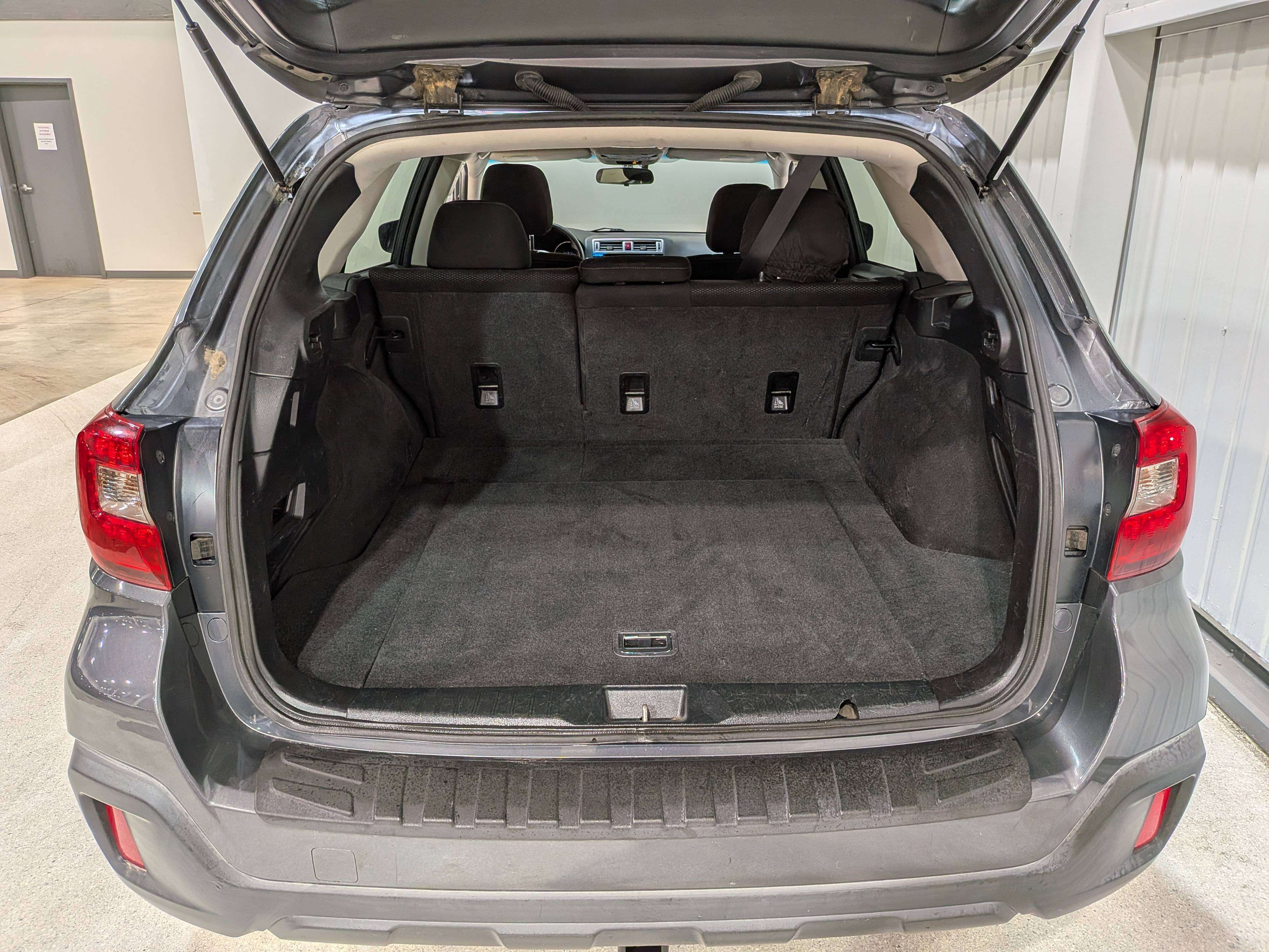 Subaru Outback 2018