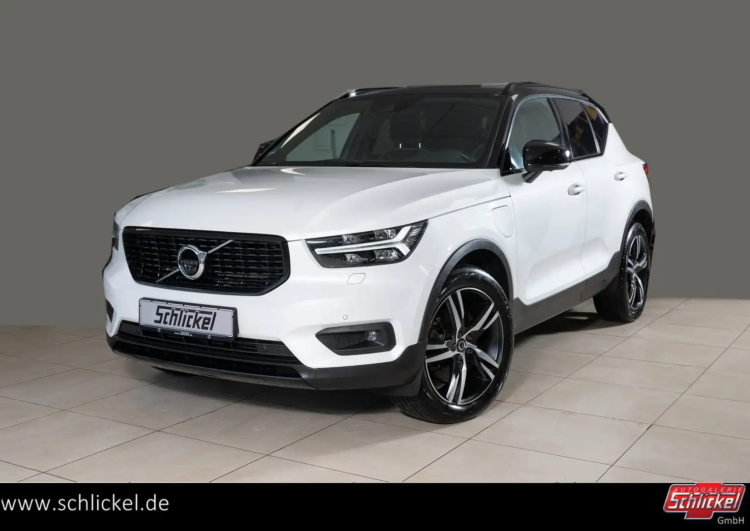 Volvo XC40 T5 R Design Recharge Plug-In Hybrid 2WD White - 1