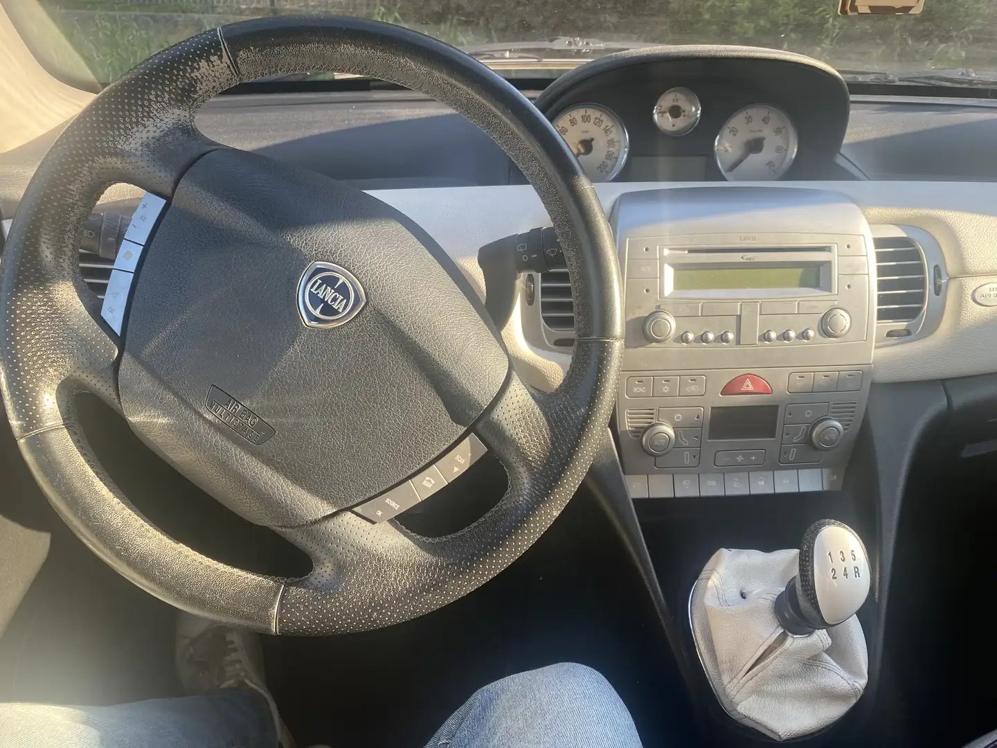Lancia Ypsilon 1.2 8v Elle 69cv - 2