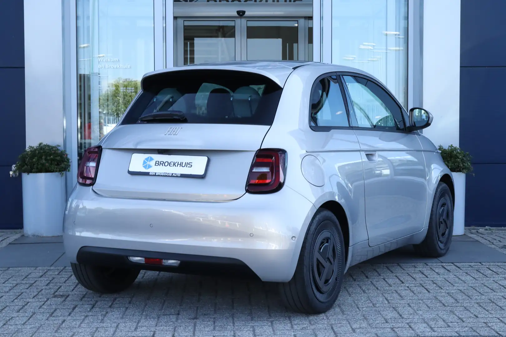 Fiat 500e Giorgio Armani Edition 42 kWh | Adaptieve Cruise | Grijs - 2
