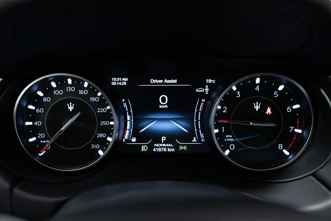 Maserati Levante снимка Maserati Levante