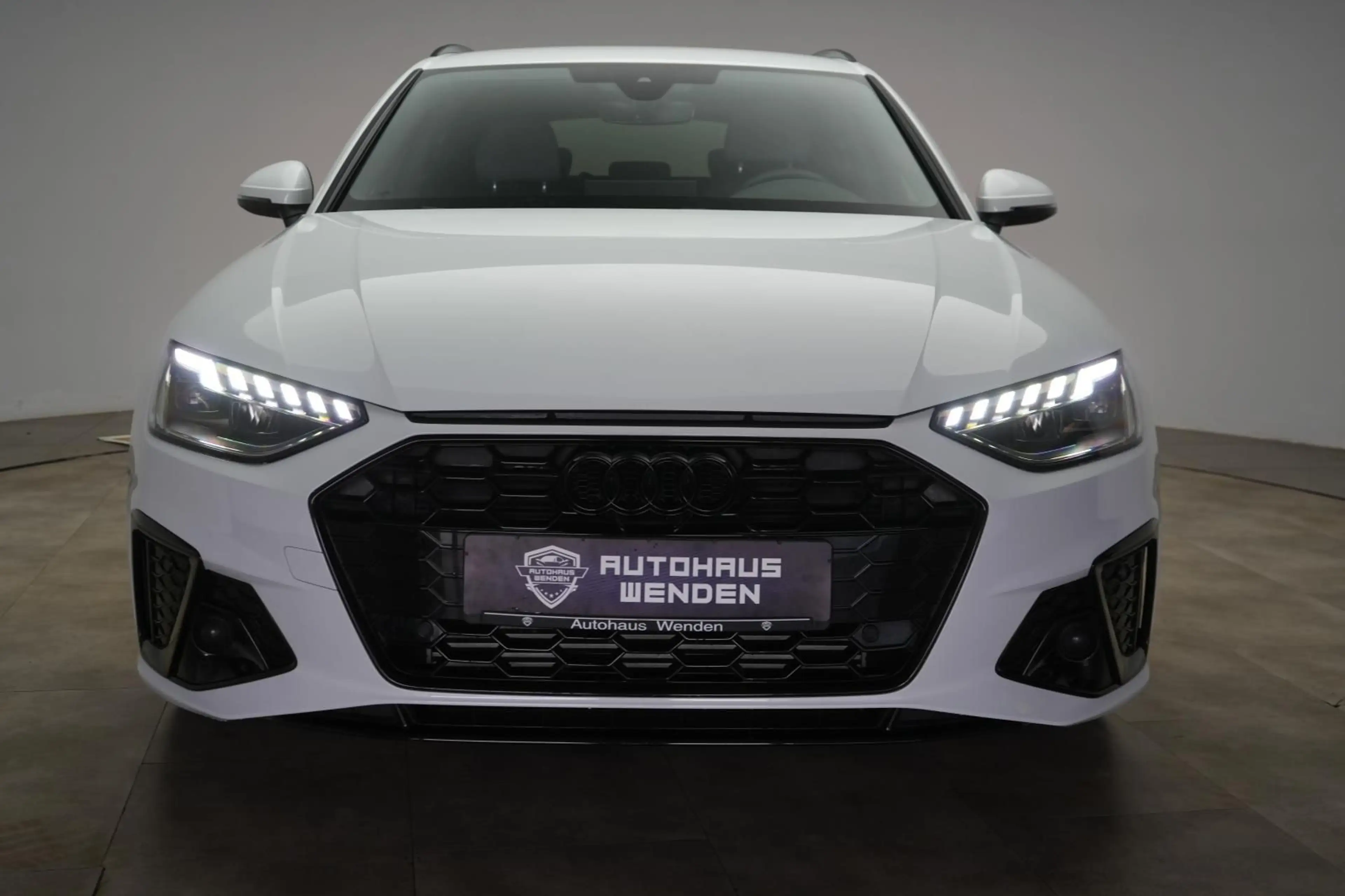 Audi A4 35 TFSI S tronic S line Temp/Kamera/AHK/Virtu — photo 3